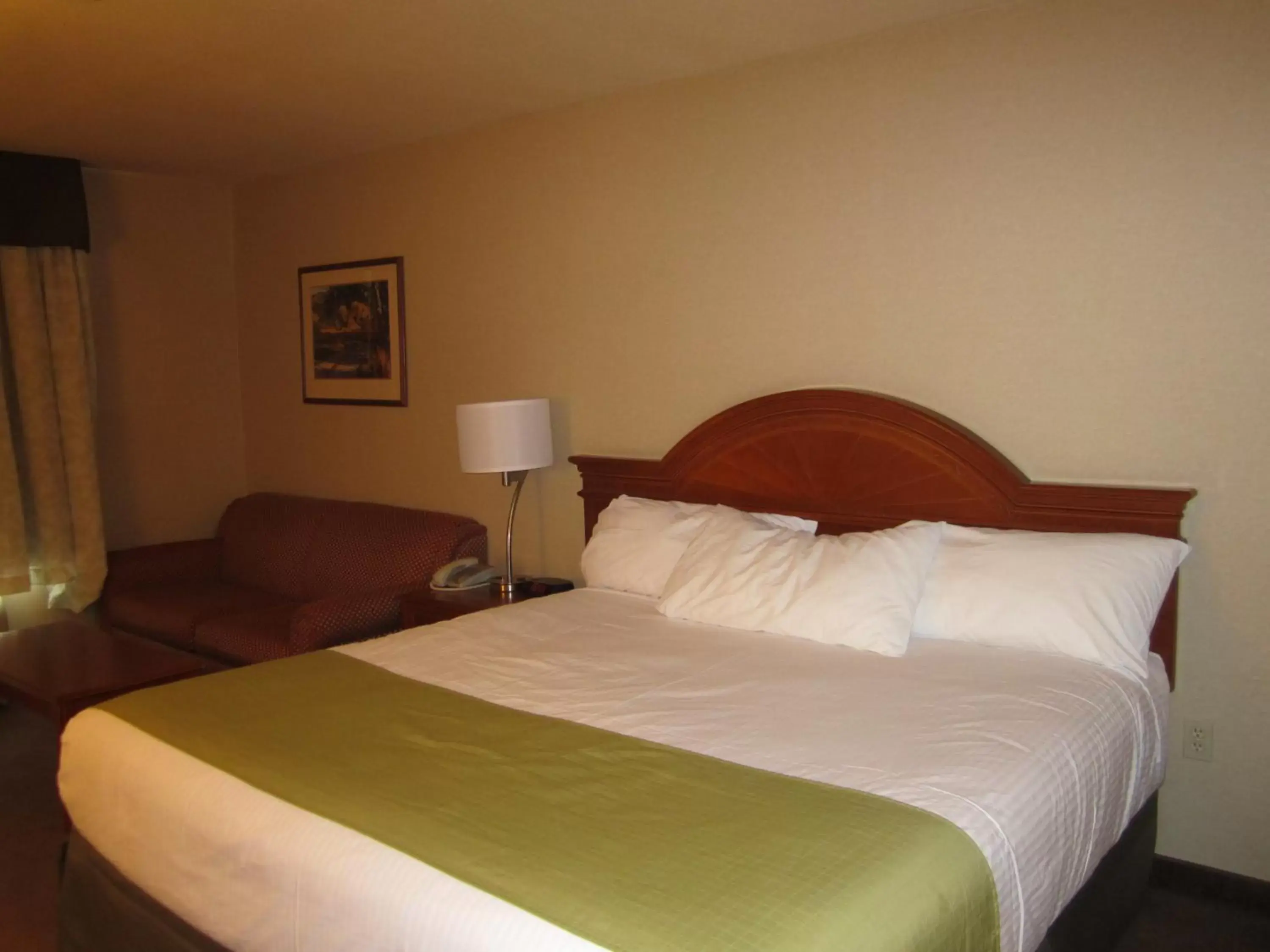 Bed in Super 8 by Wyndham Fort St. John BC