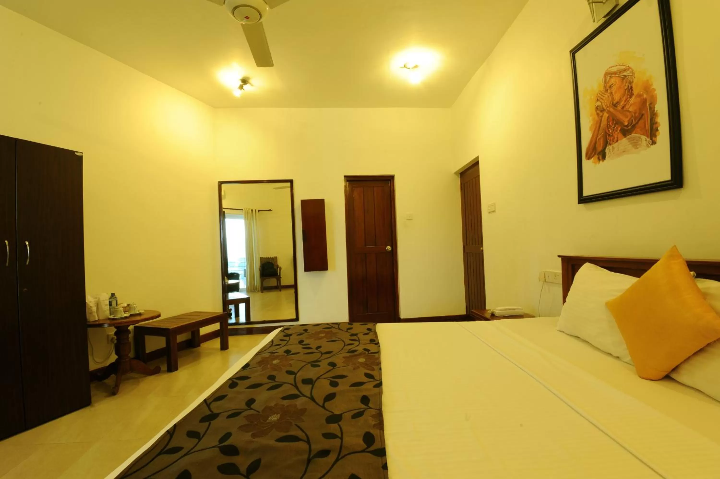 Bedroom, Bed in Hotel See Kandy