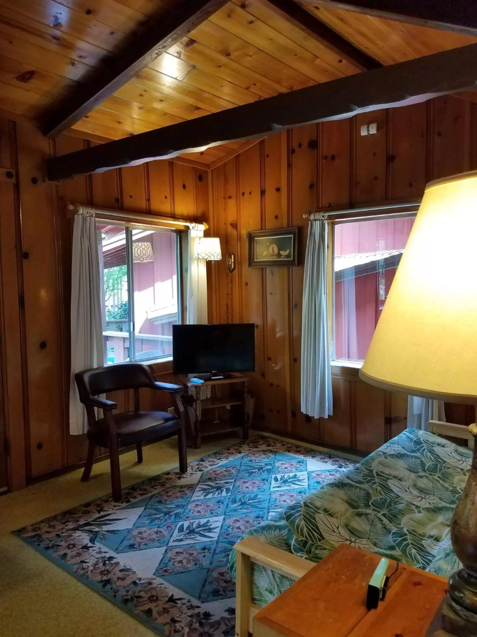 TV and multimedia, TV/Entertainment Center in Fern River Resort