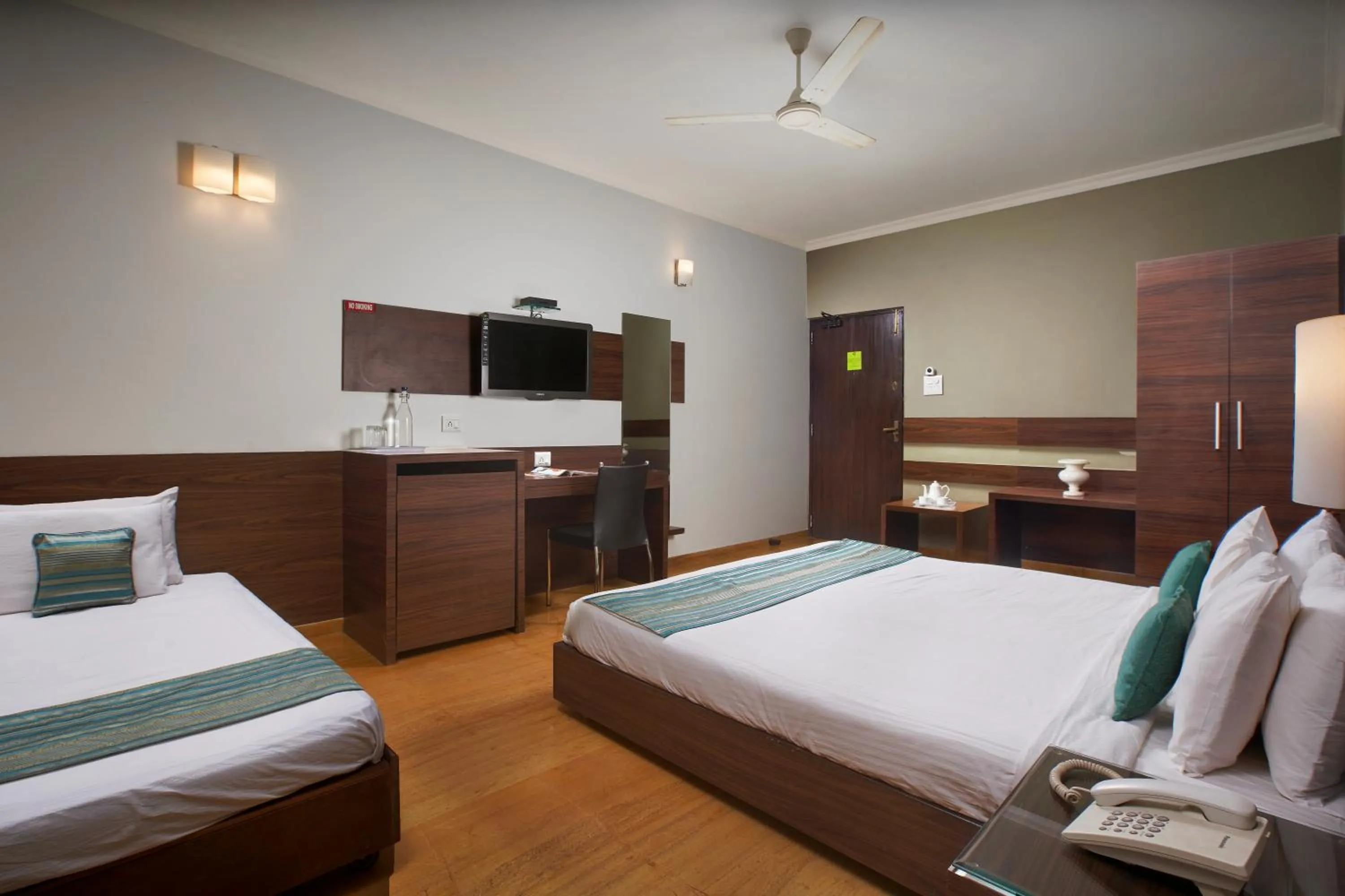 Bed in The Hawaii Comforts Panjim Donapaula