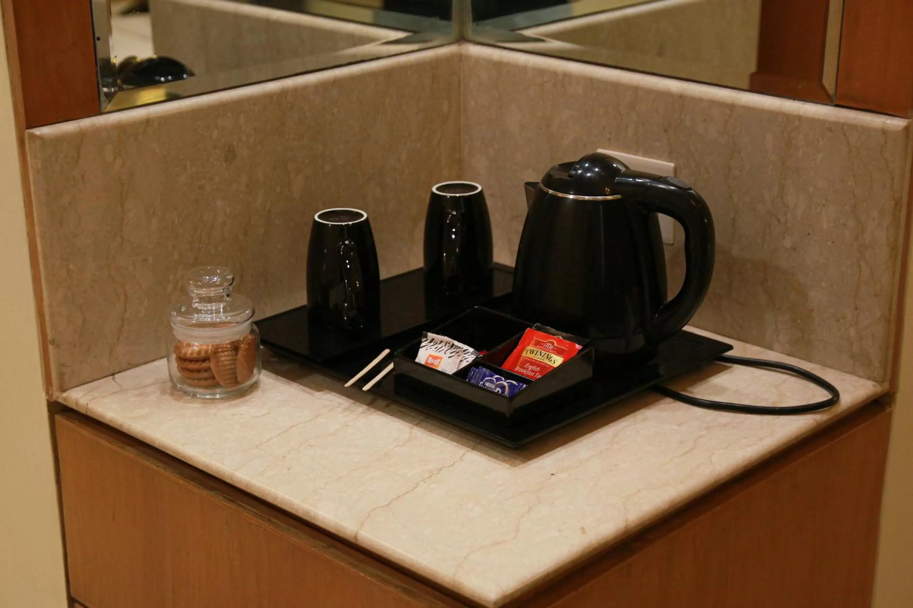 Coffee/tea facilities in Opulent by Udman Chhattarpur