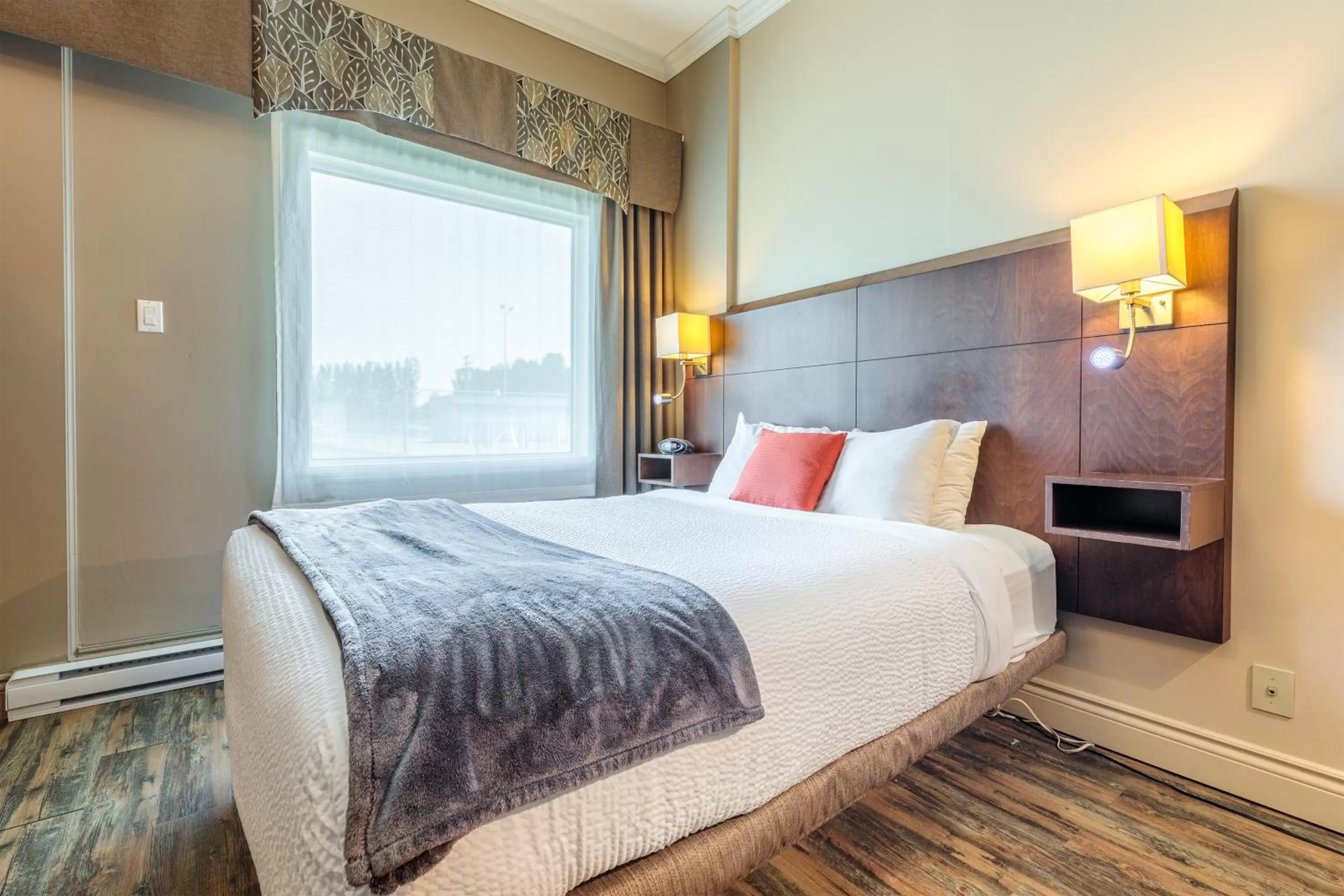 Bed in Days Inn by Wyndham Berthierville