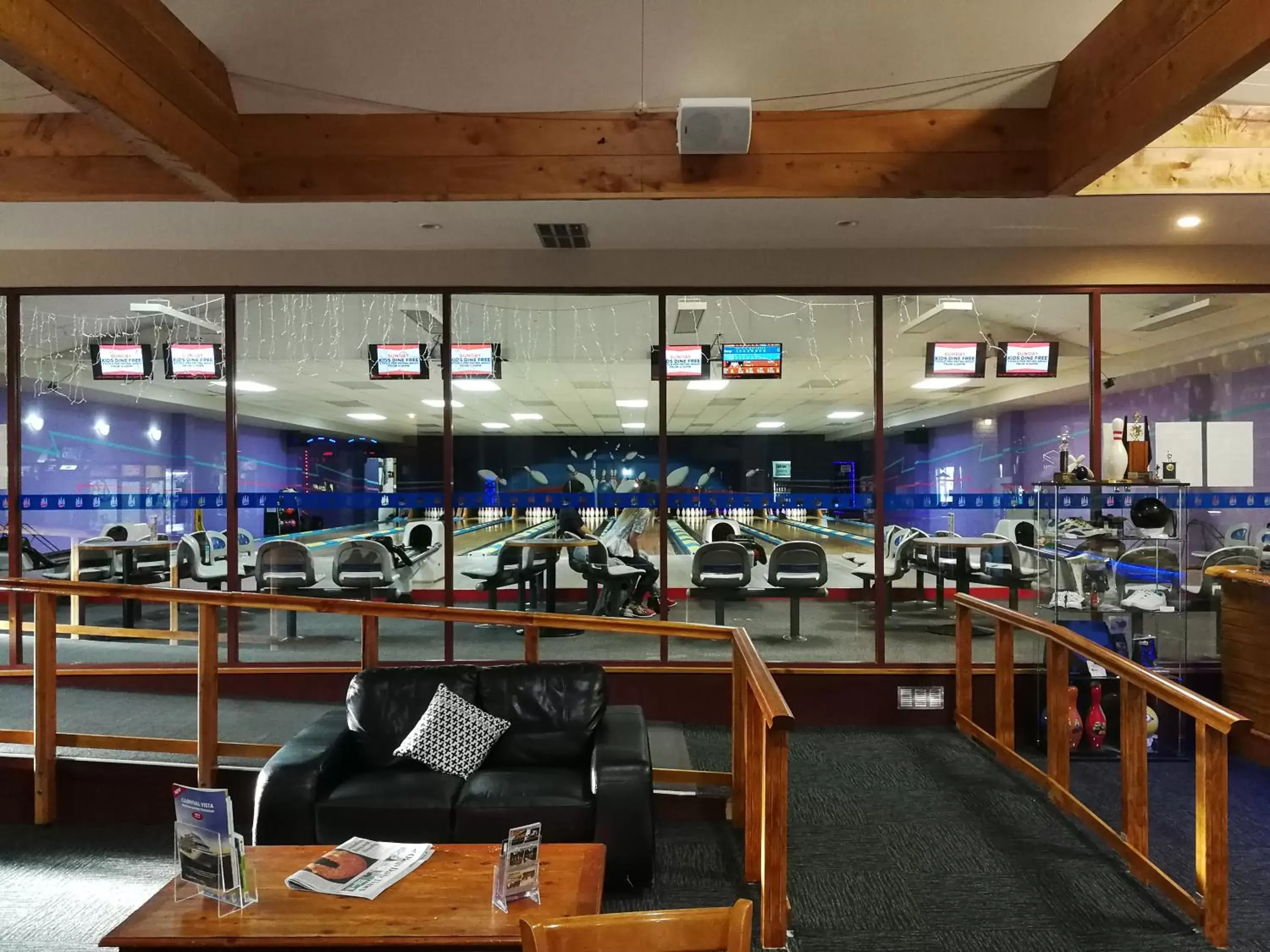 Bowling, Restaurant/Places to Eat in Ascot Oamaru Motel