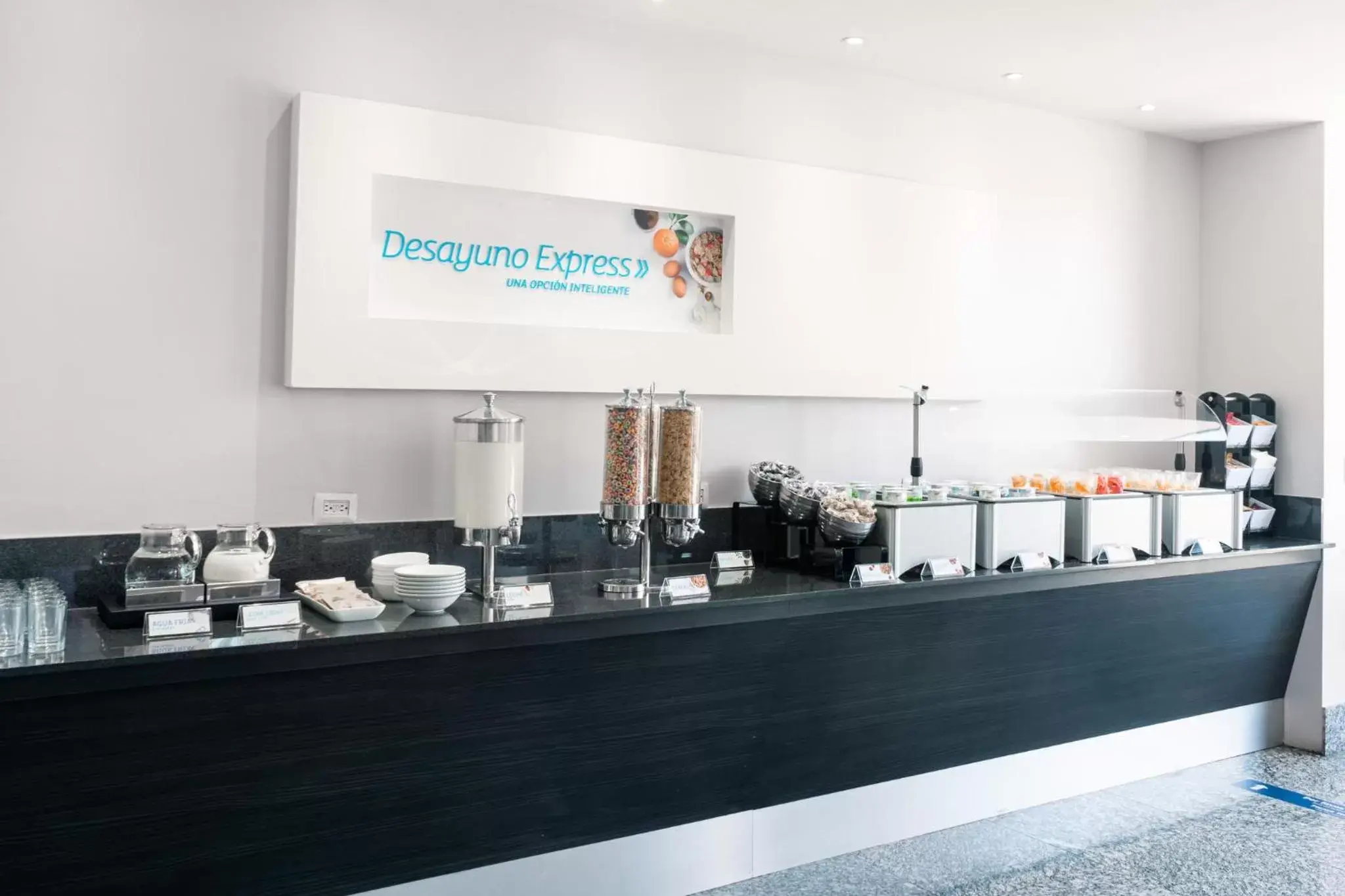 Restaurant/places to eat in Holiday Inn Express Hotel & Suites Hermosillo by IHG Restaurant/places to eat in Holiday Inn Express Hotel & Suites Hermosillo by IHG