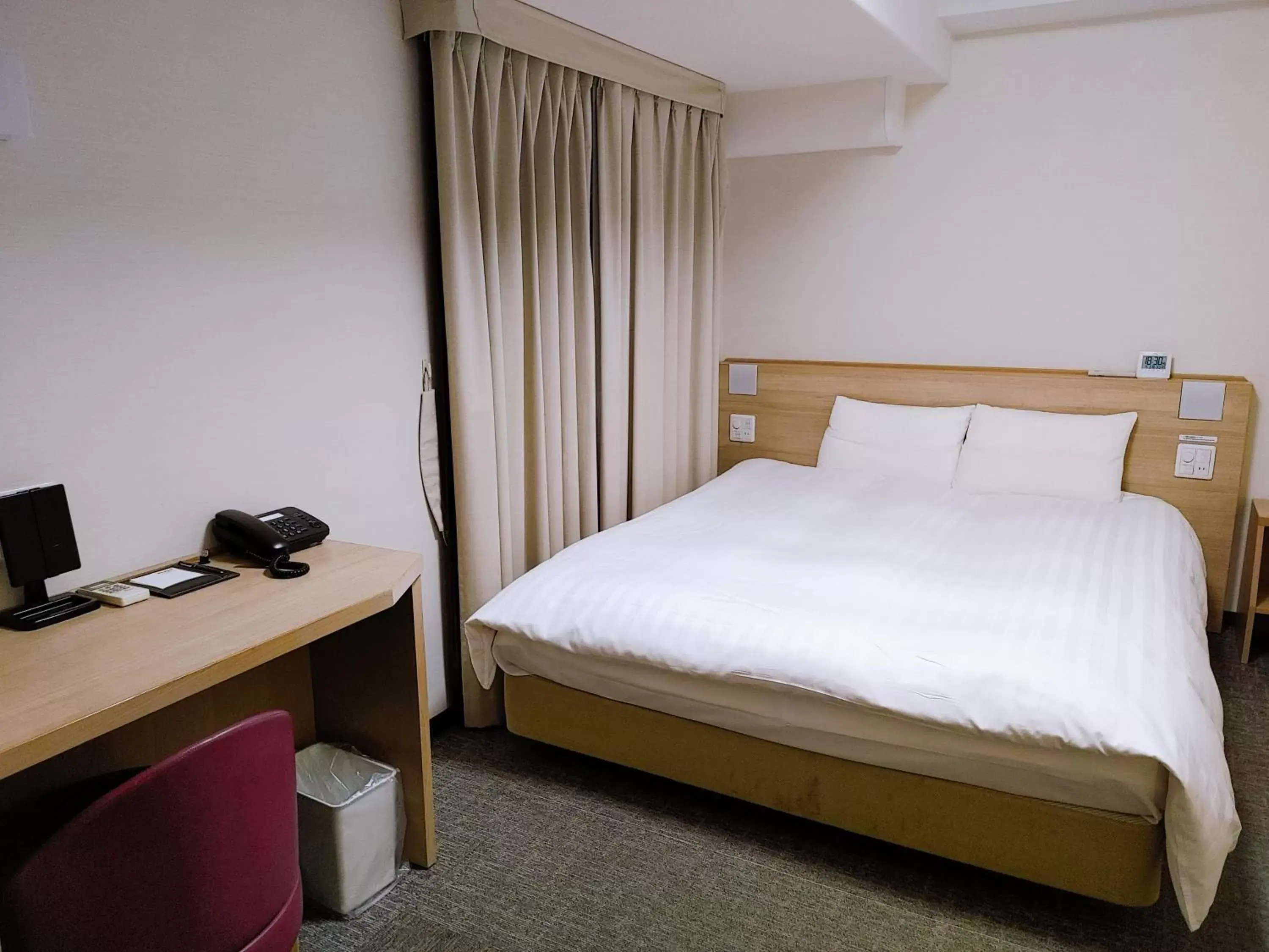 Bed in Dormy Inn Express Matsue