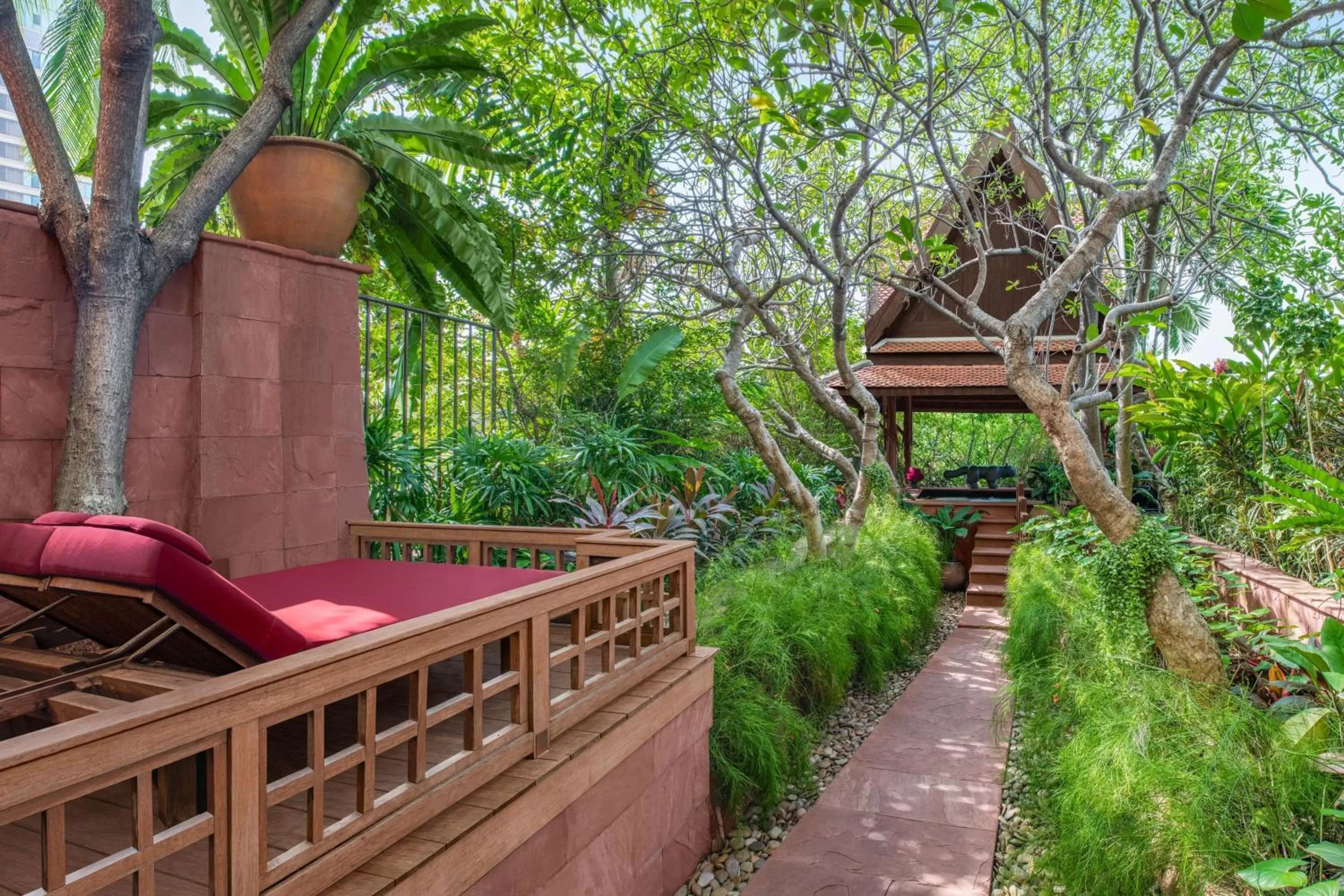 Photo of the whole room in Sheraton Grande Sukhumvit, a Luxury Collection Hotel, Bangkok