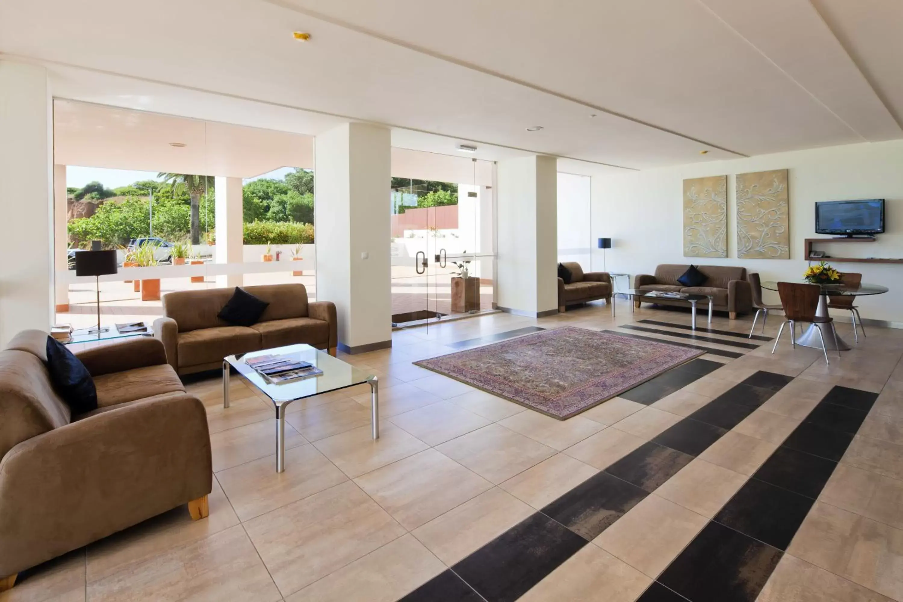 Lobby or reception, Seating Area in Villa Doris Suites