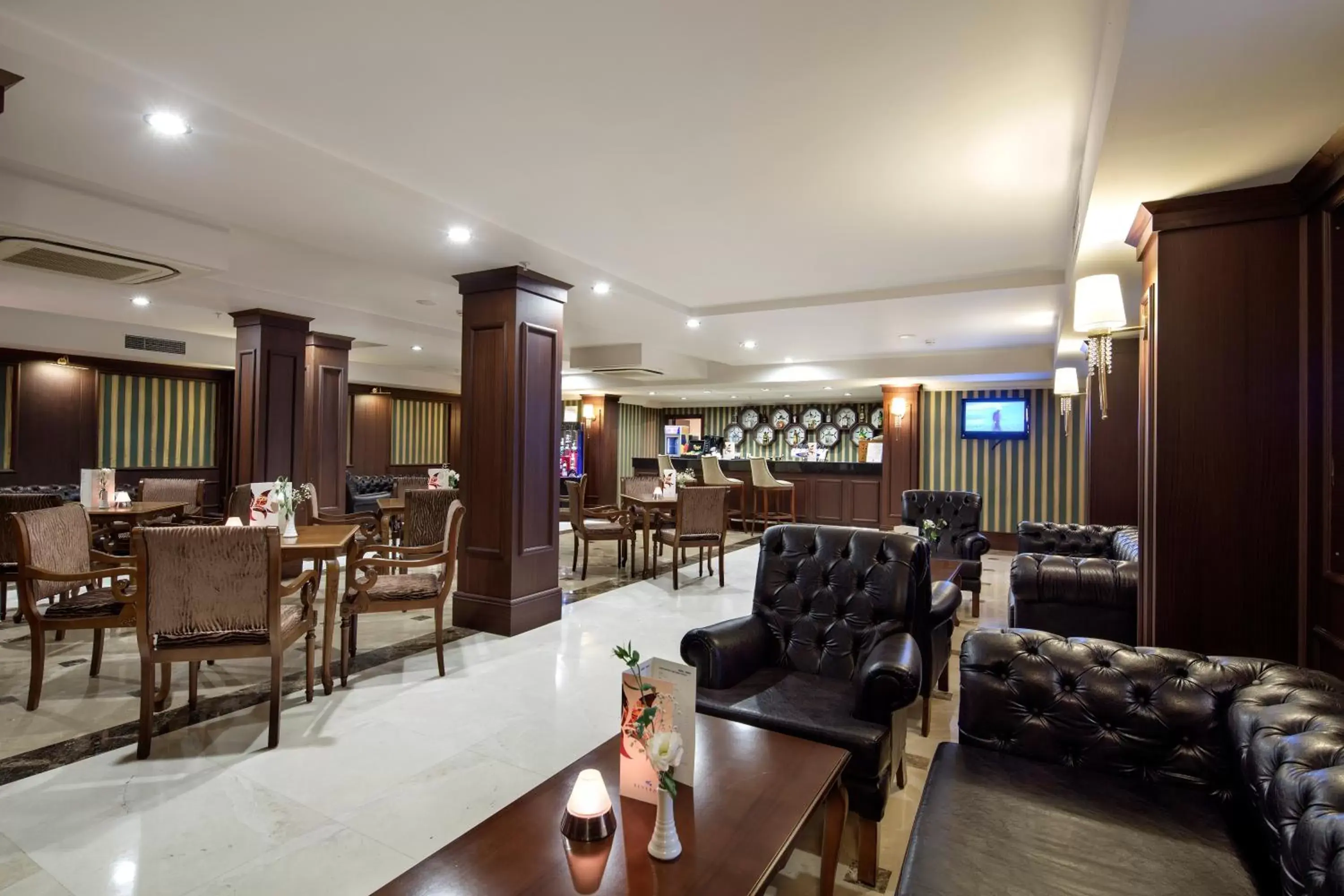 Lounge or bar, Lounge/Bar in Crystal Tat Beach Golf Resort & Spa - Ultimate All Inclusive