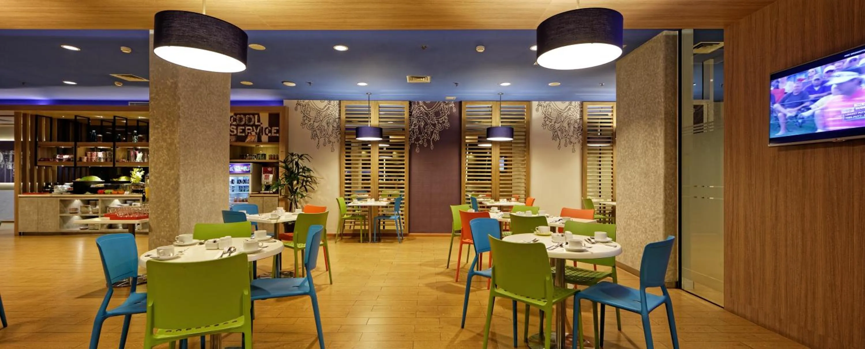 Restaurant/places to eat in Ibis Budget Jakarta Airport