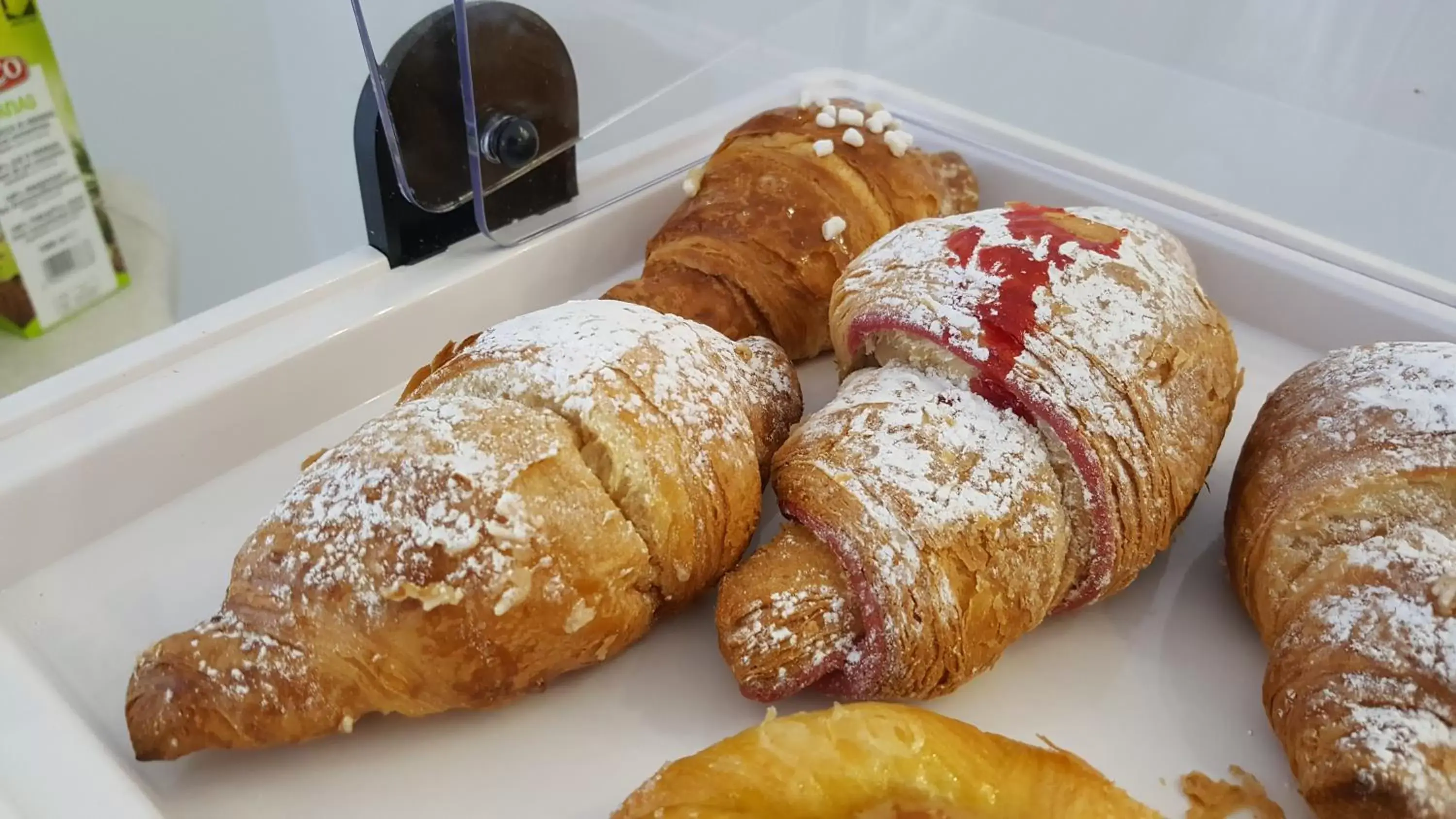 Buffet breakfast, Breakfast in Porta Maqueda