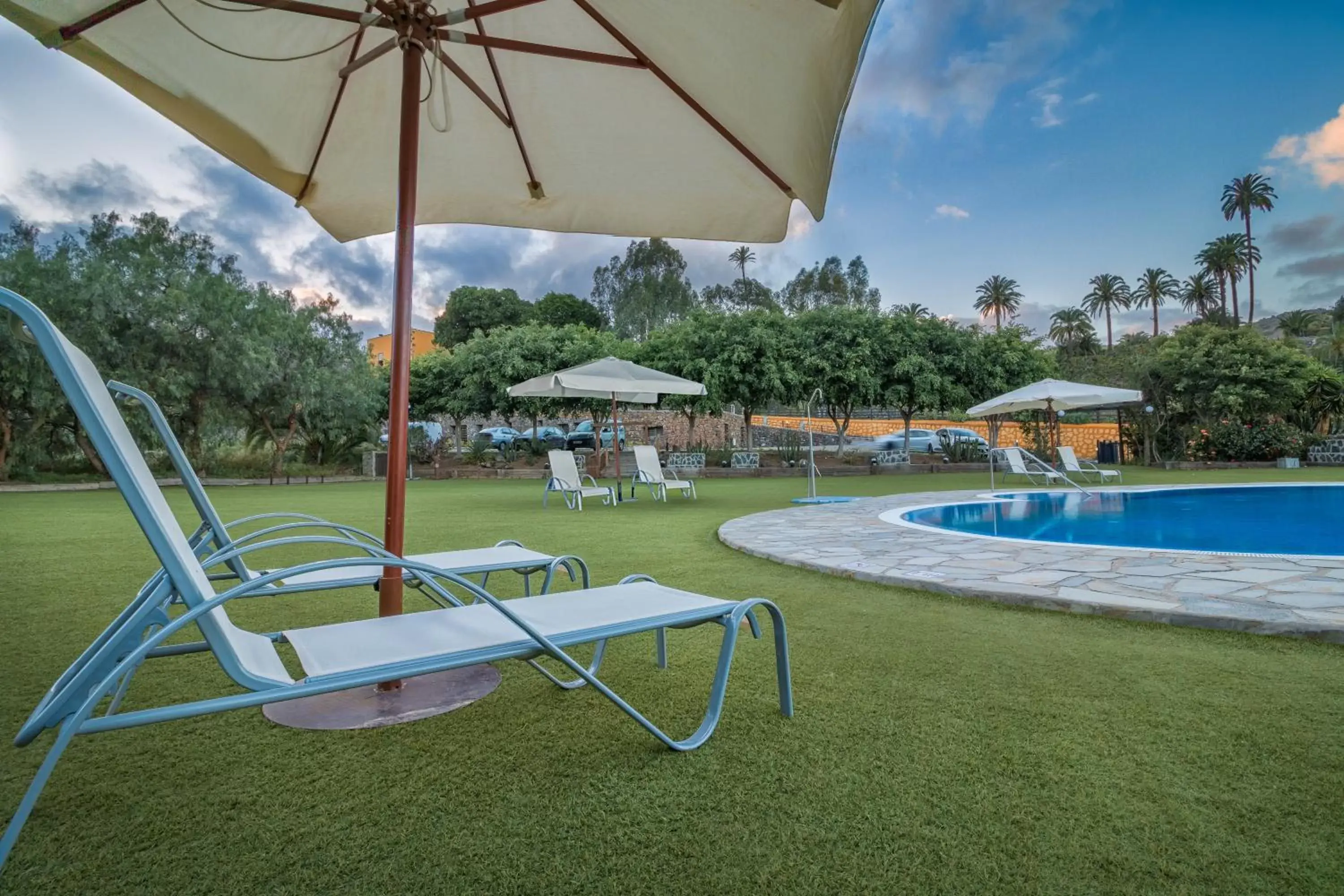 Garden, Swimming Pool in Hotel Rural LIVVO Maipez