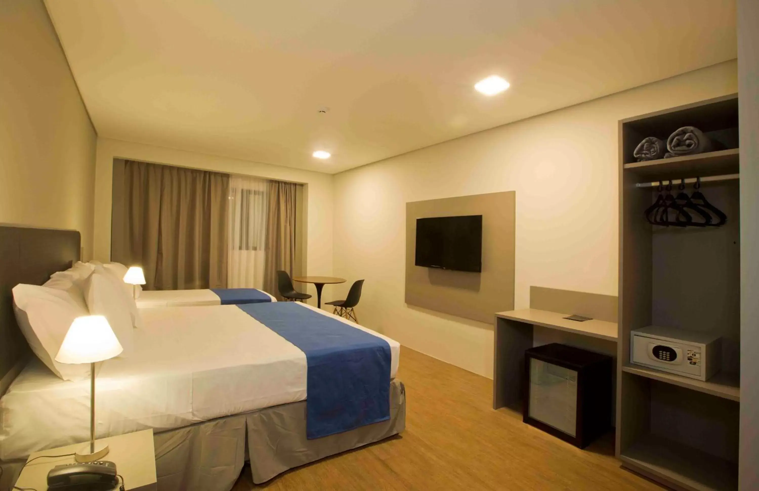 Premium Triple Room in Fity Hotel