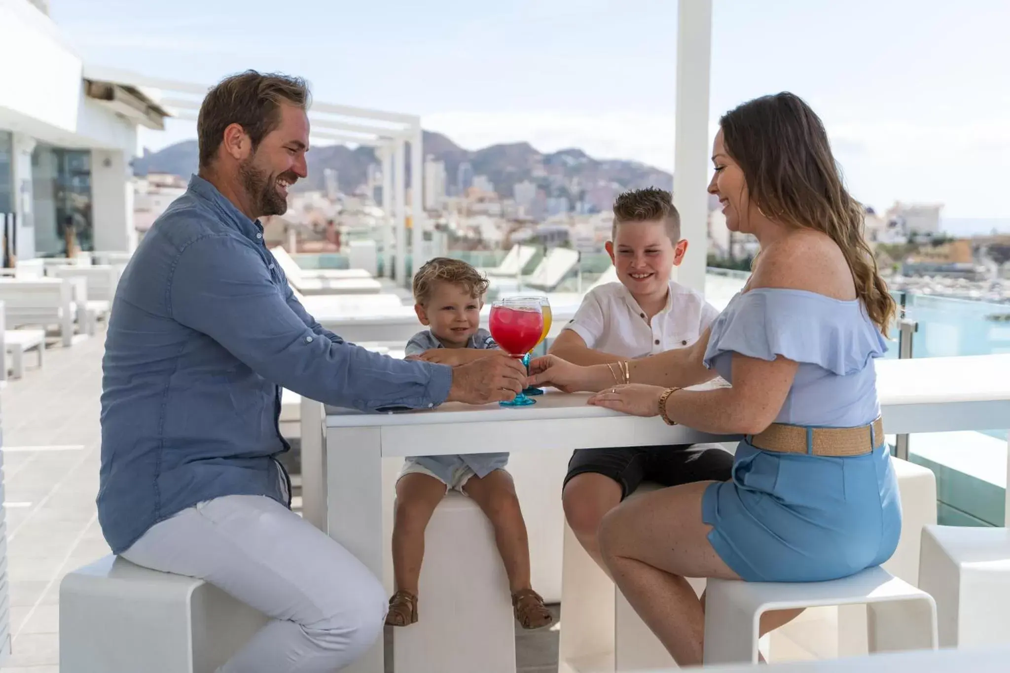 Family in Hotel Villa del Mar