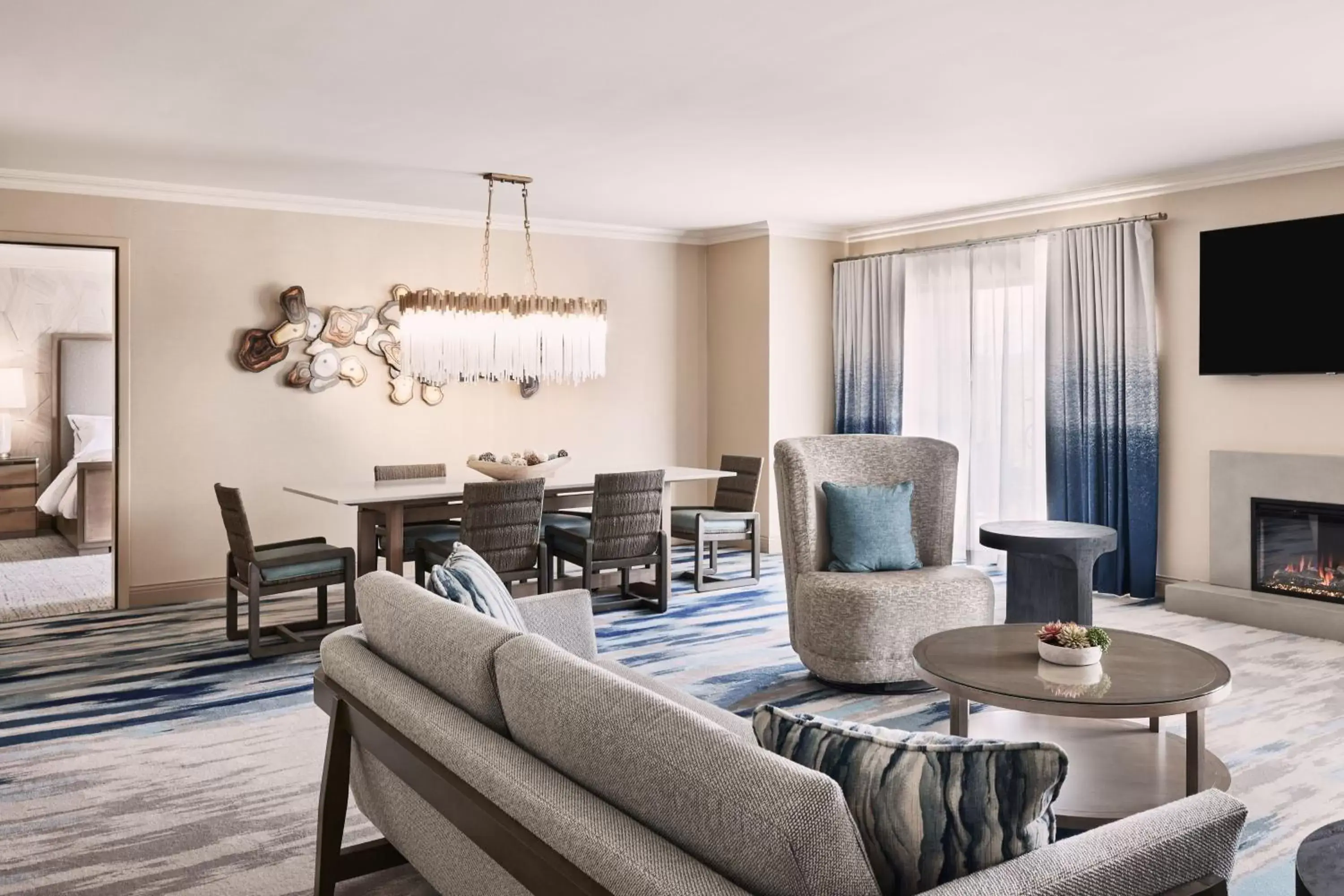 Bedroom, Seating Area in The Westin La Paloma Resort & Spa