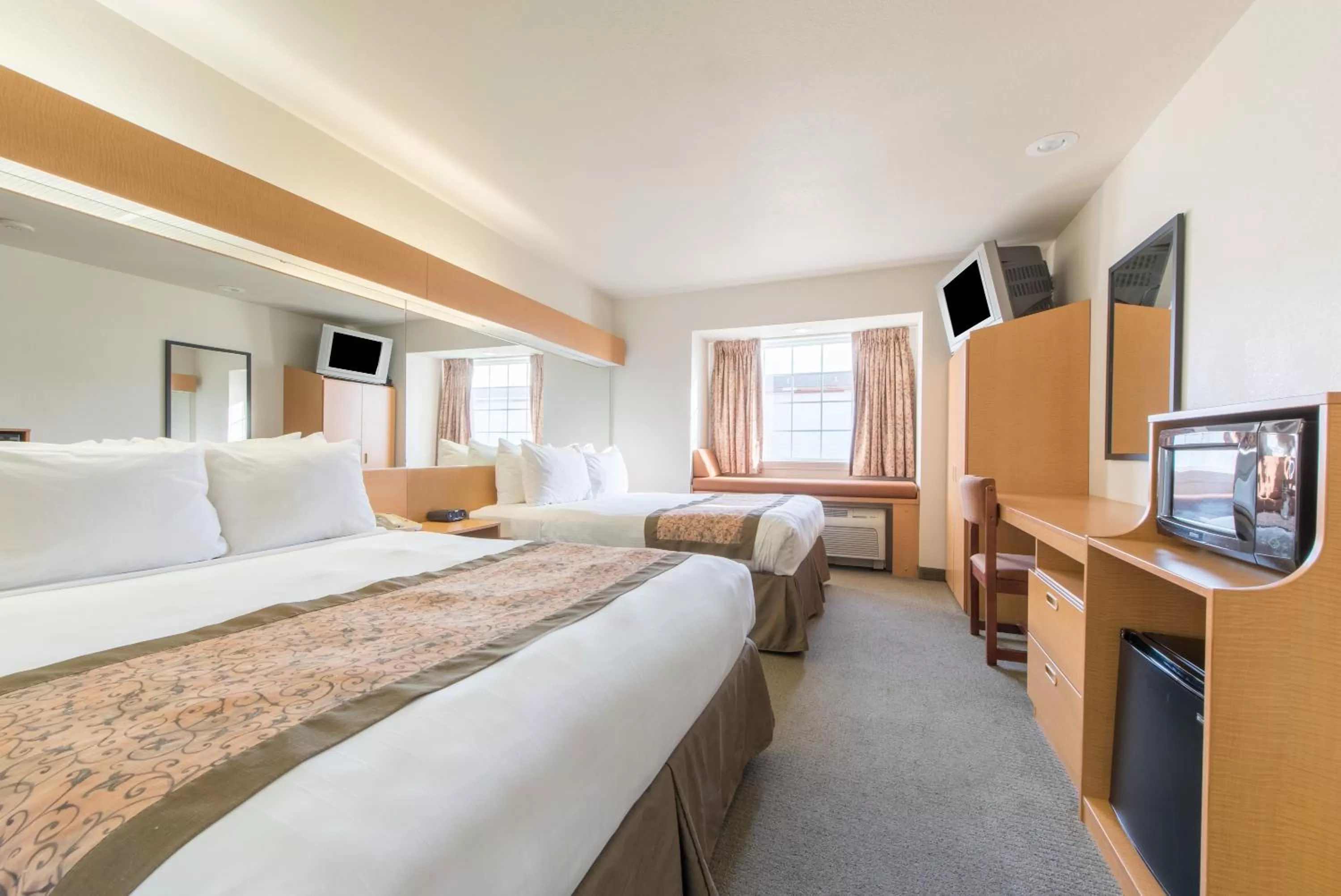 Queen Room with Two Queen Beds - Disability Access/Non-Smoking in Microtel Inn & Suites by Wyndham Altus