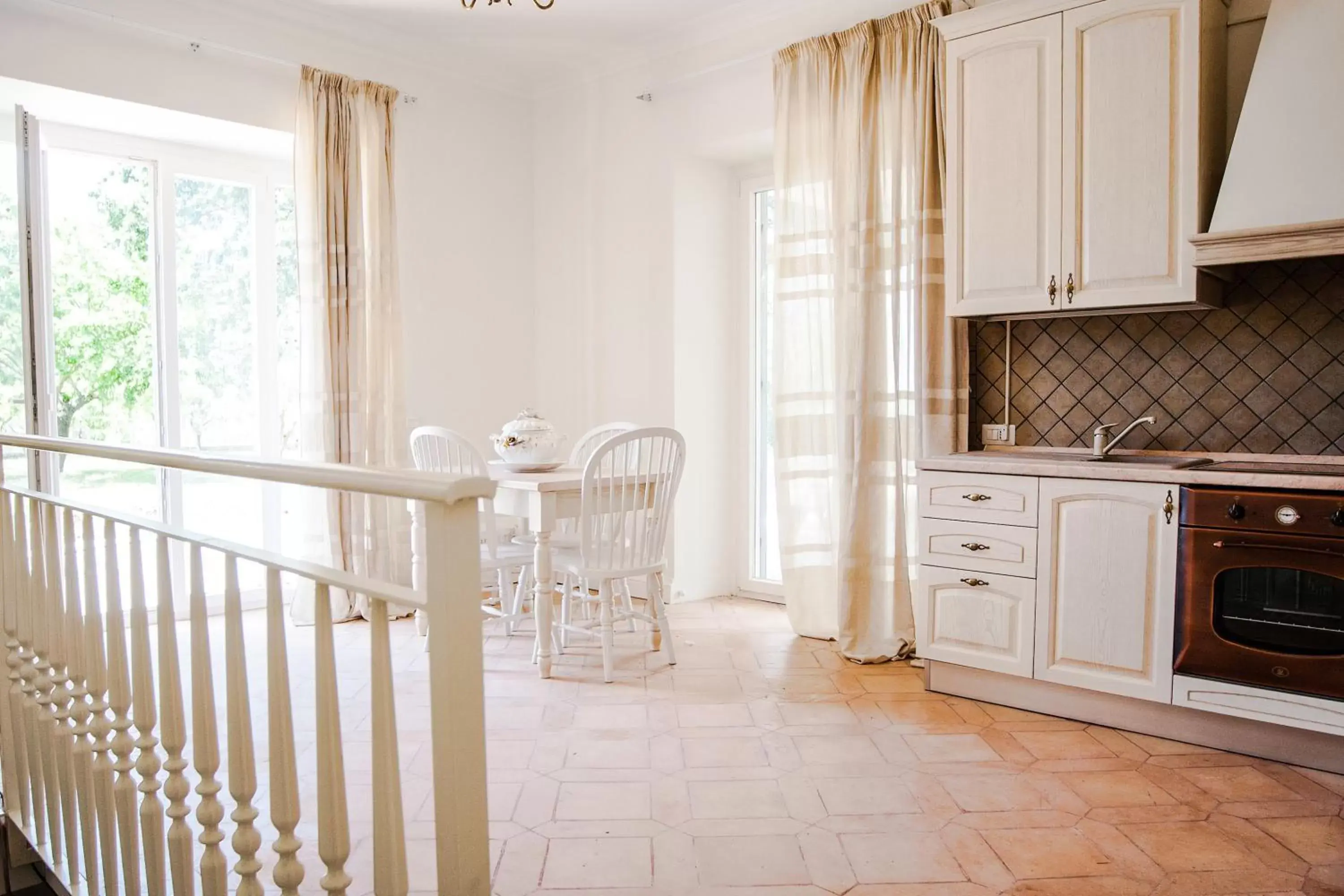 Dining area, Kitchen/Kitchenette in Villa Strampelli