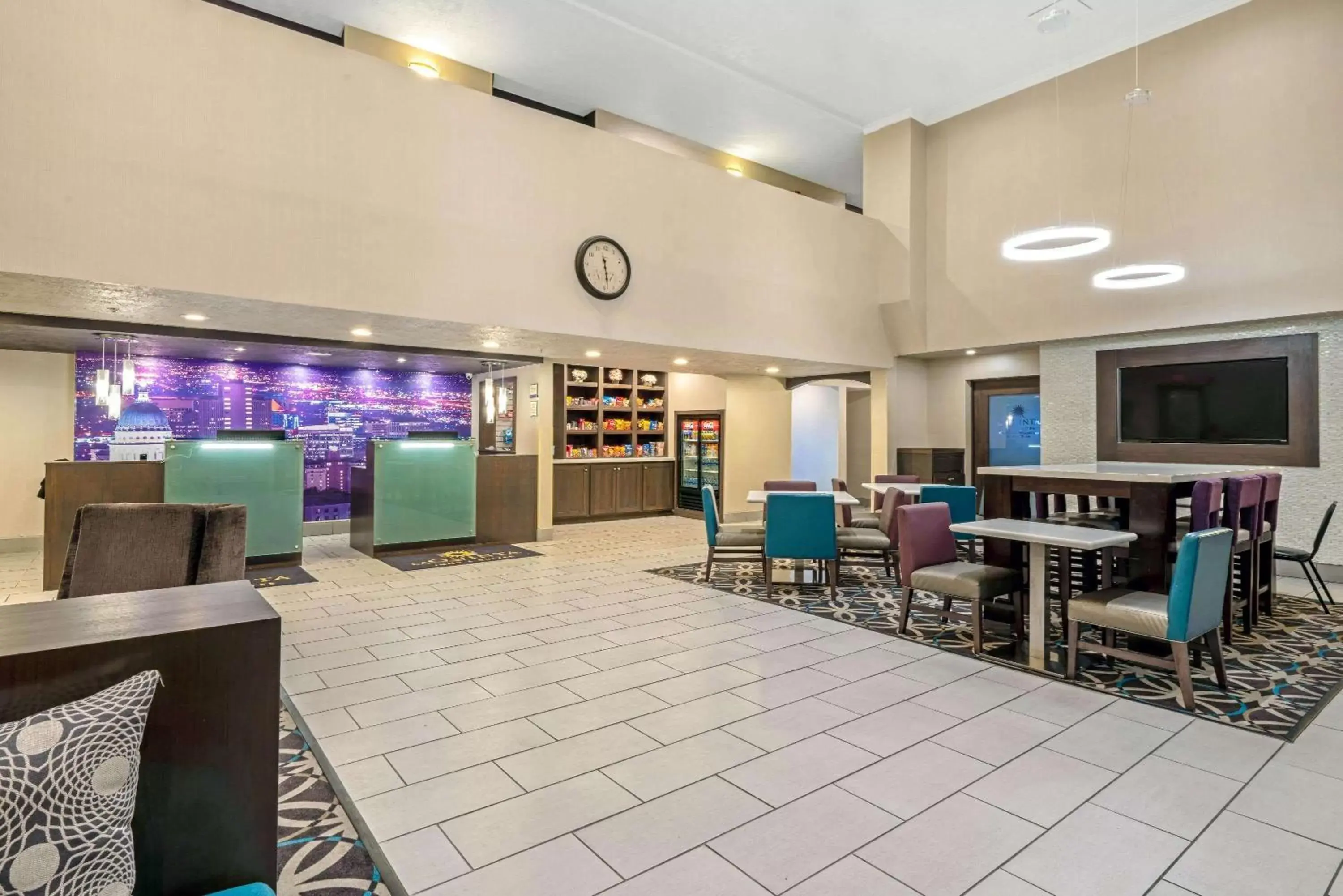 Lobby or reception, Restaurant/Places to Eat in La Quinta by Wyndham North Orem
