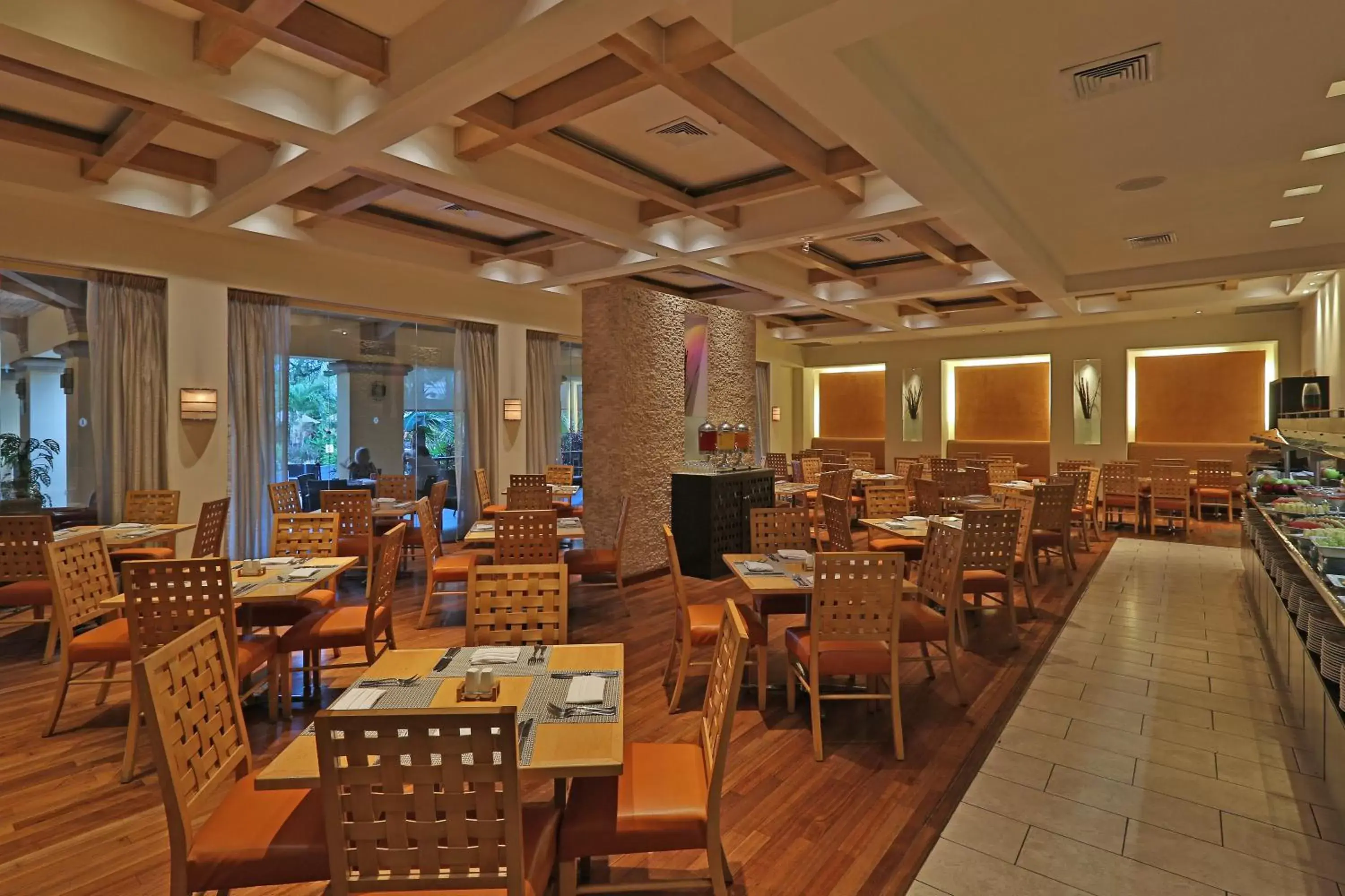 Restaurant/Places to Eat in Hotel Real InterContinental San Pedro Sula, an IHG Hotel