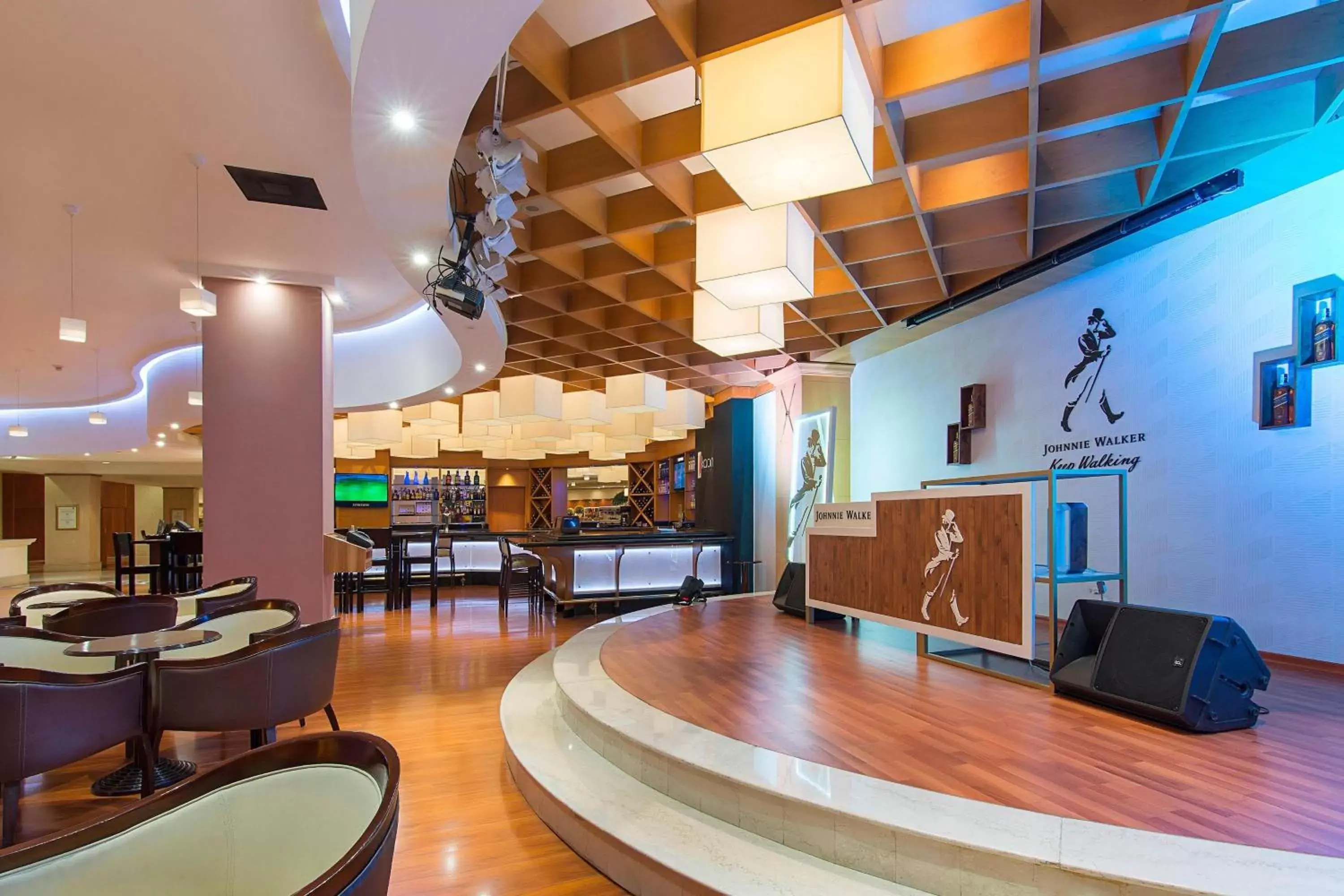 Restaurant/places to eat in JW Marriott Quito