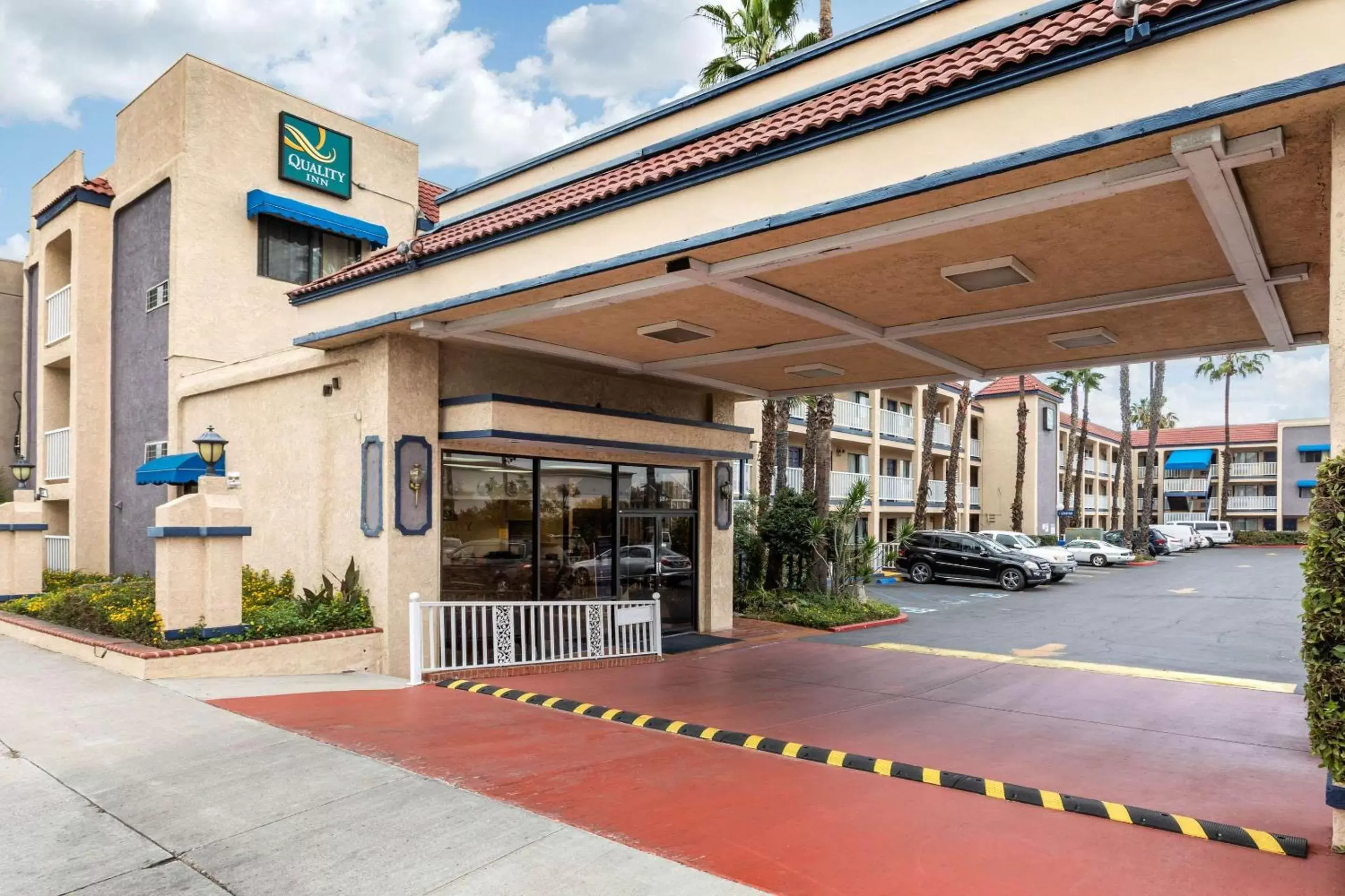 Property building in Quality Inn Lomita-Los Angeles South Bay