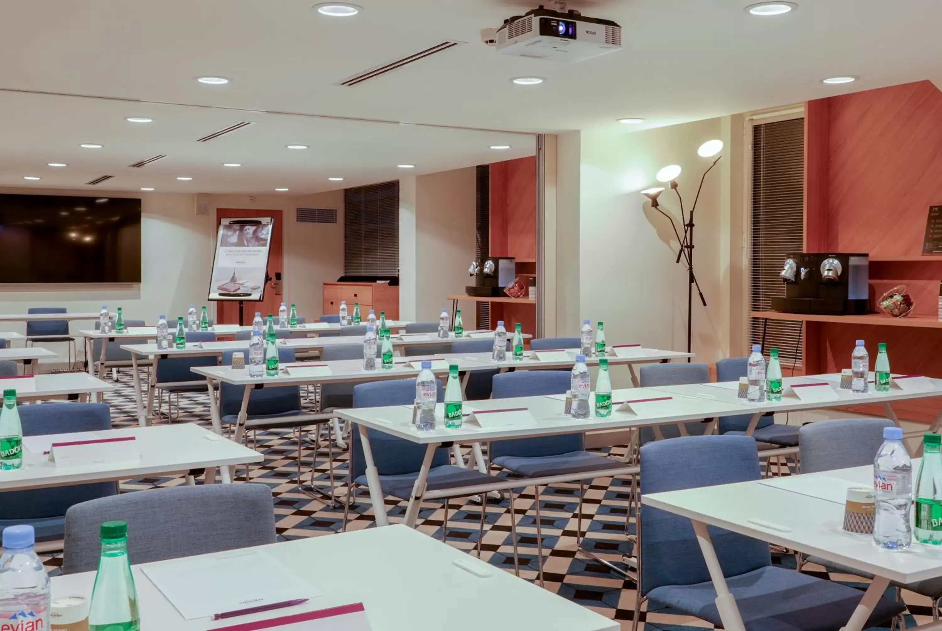 Meeting/conference room in Mercure Marseille Centre Prado Vélodrome