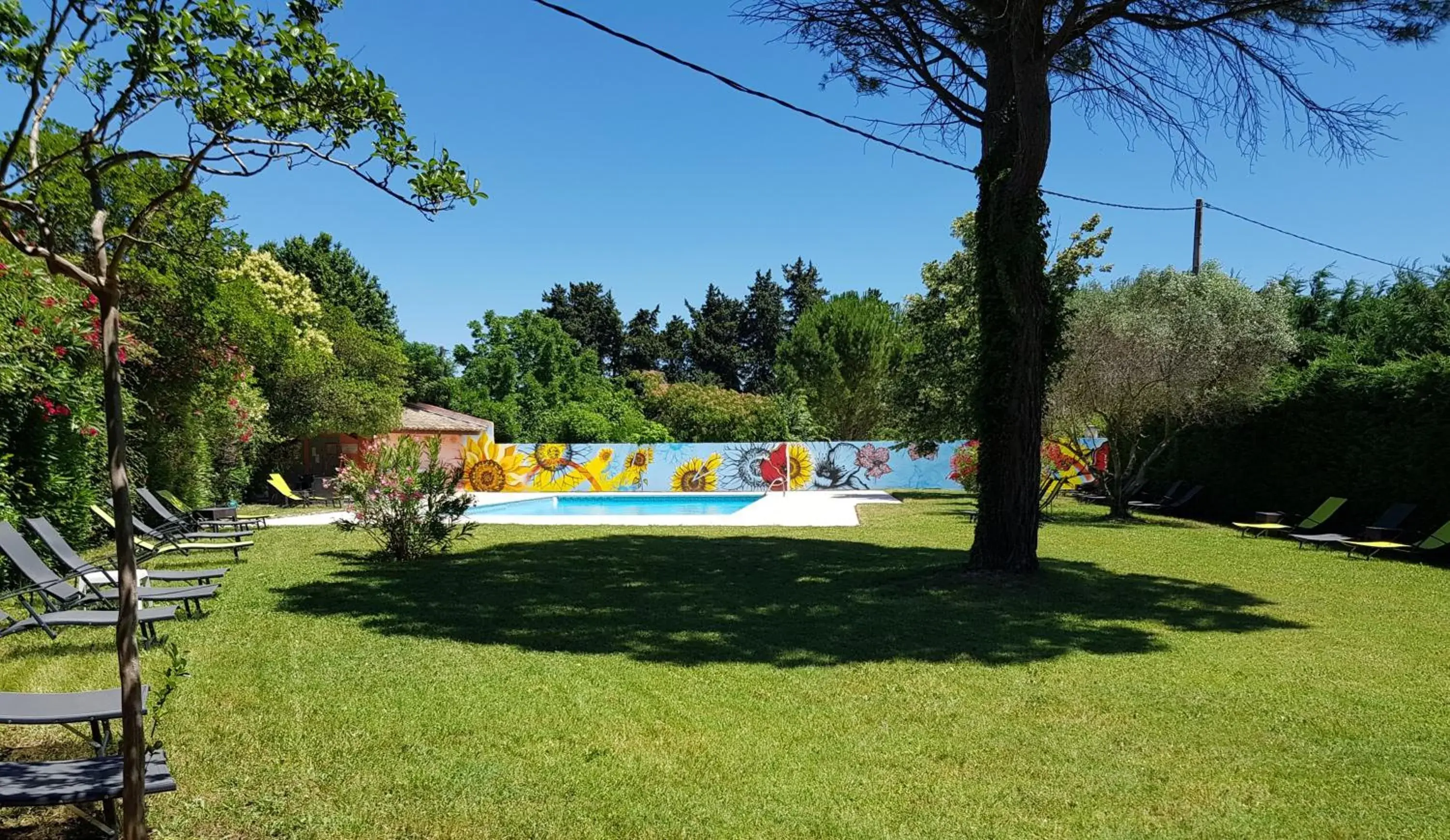 Pool view, Swimming Pool in Hotel Restaurant la Ferme