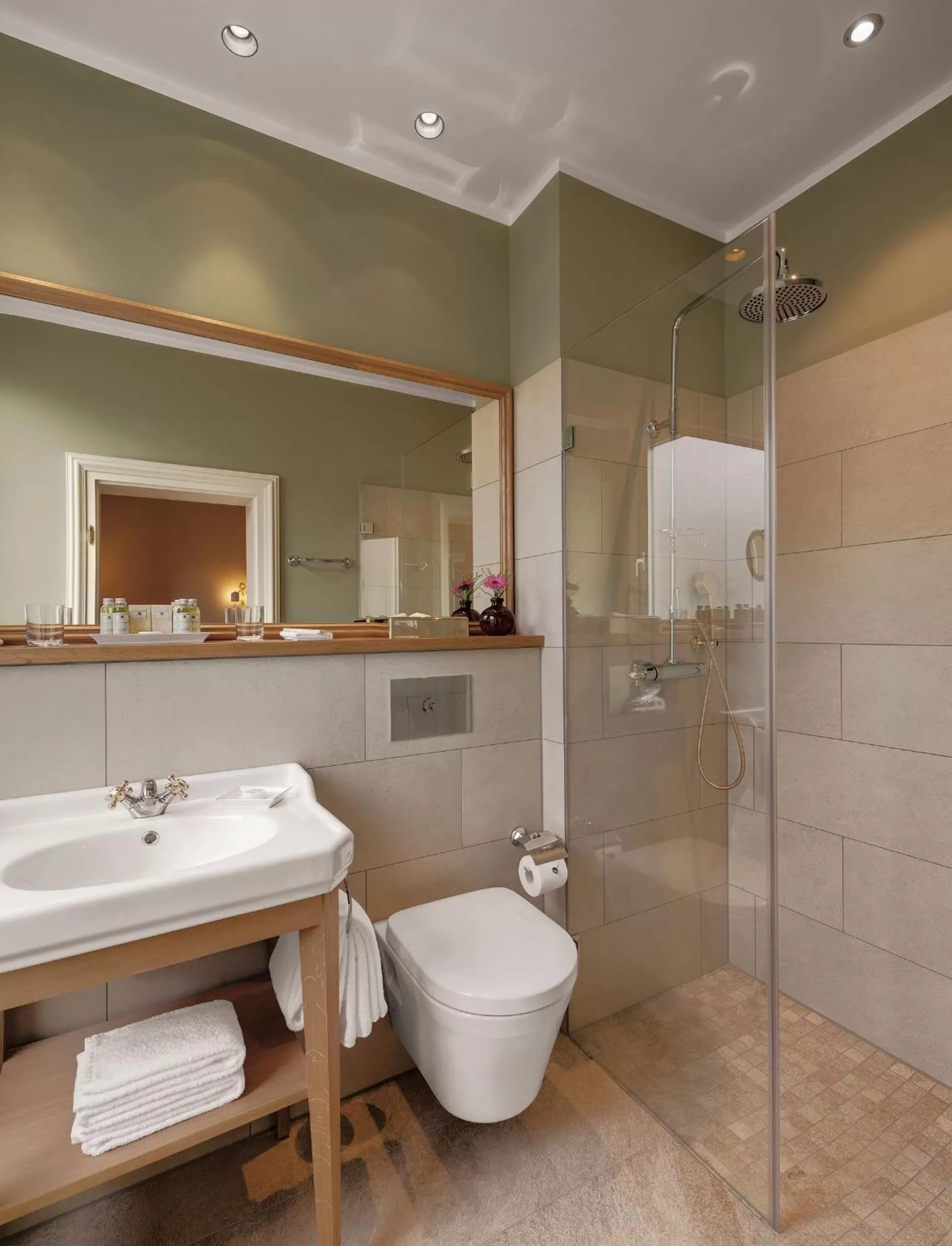 Decorative detail in Excelsior by Geisel