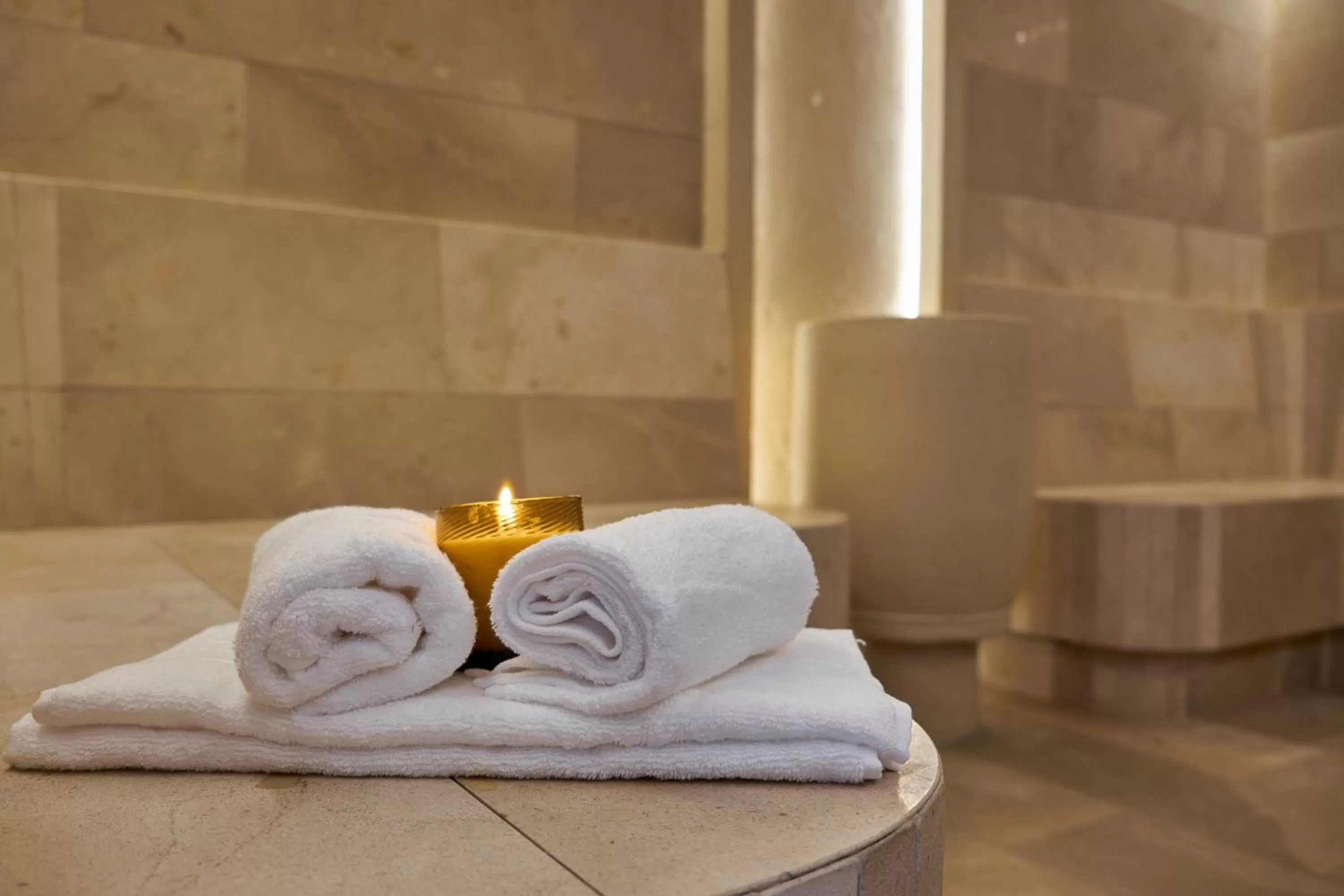 Spa and wellness centre/facilities in ICON 100 Luxury Apartasuites