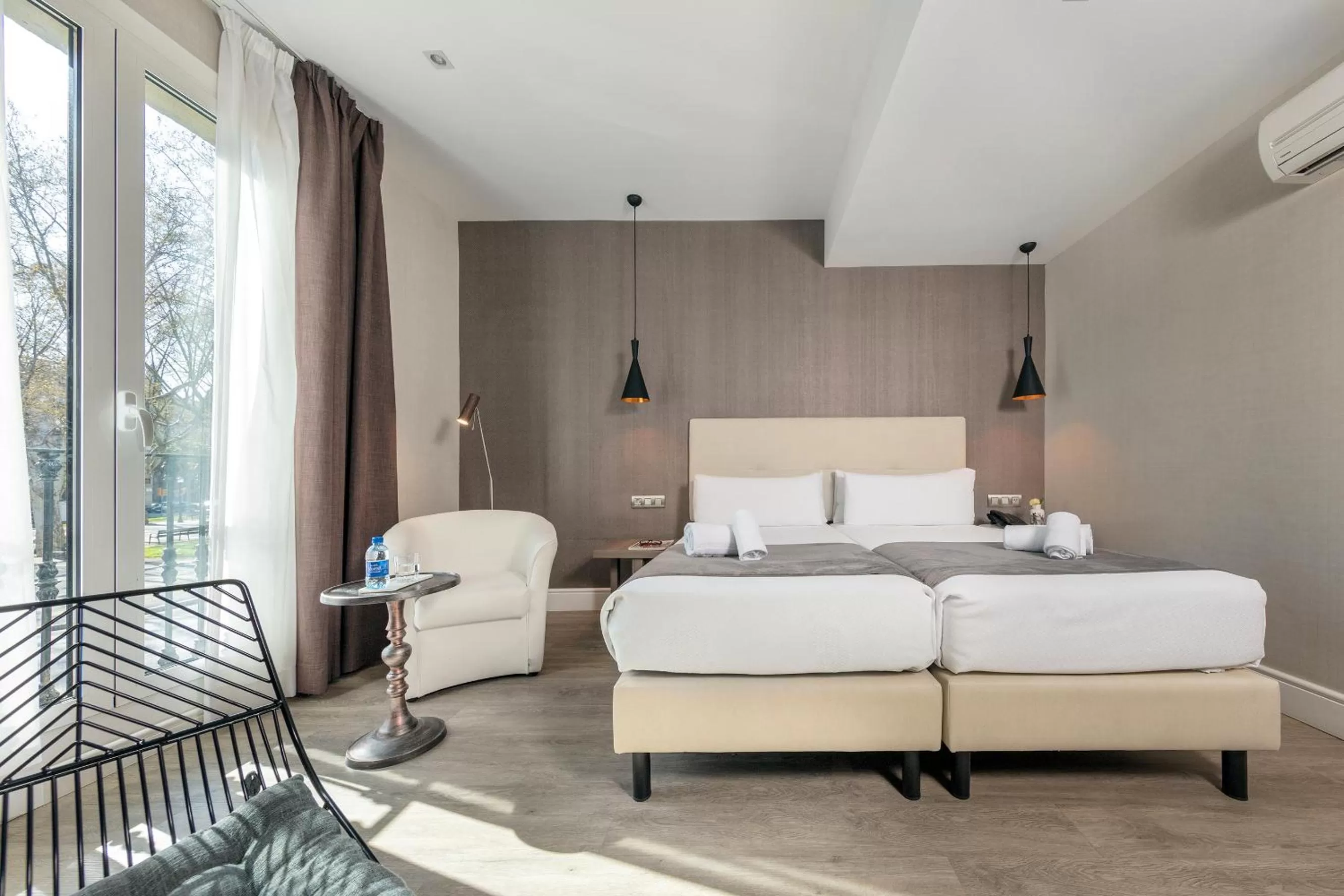 Photo of the whole room, Bed in Hotel Oasis