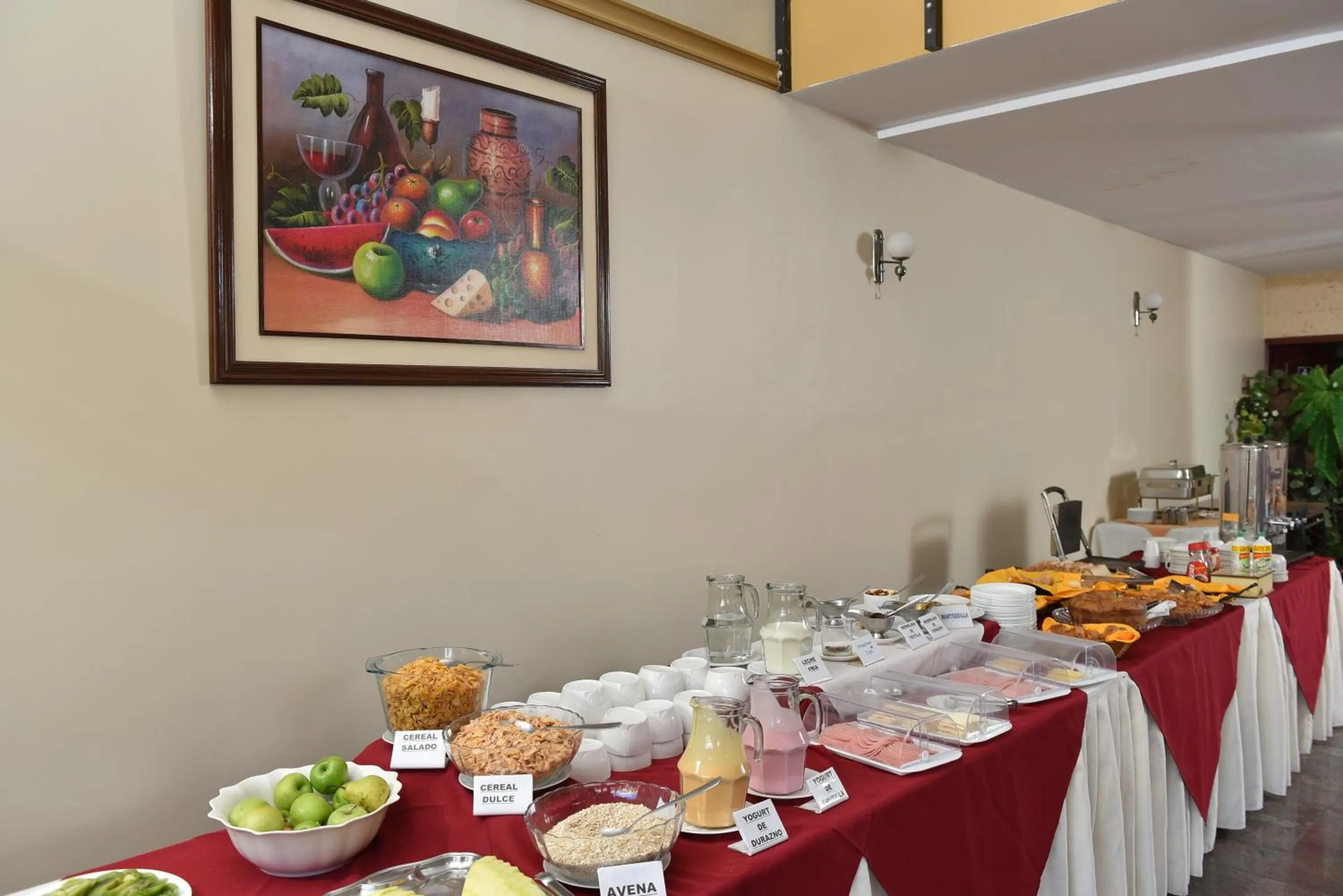 Buffet breakfast in Hotel Continental Park