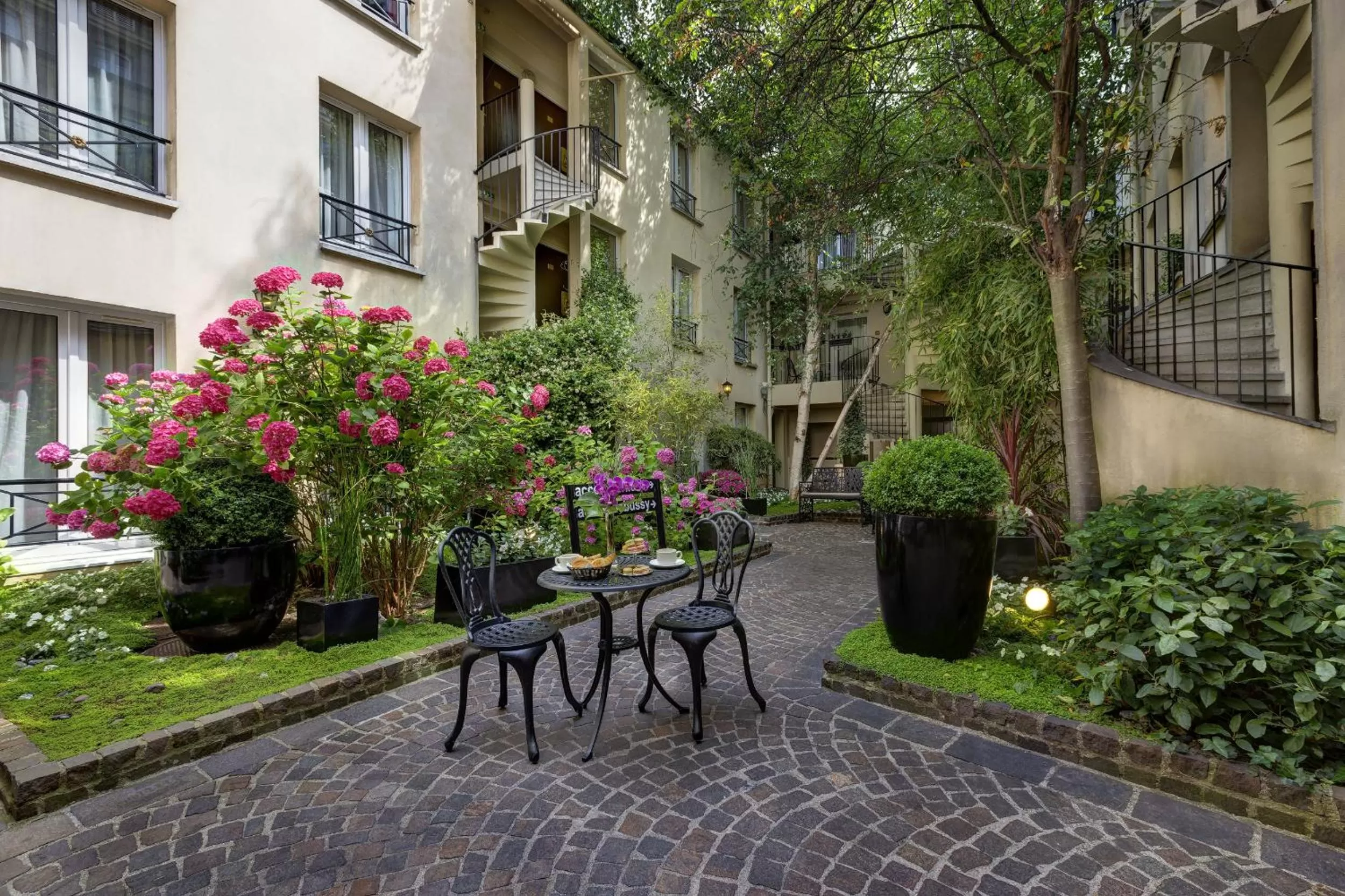 Patio in Le Patio Bastille