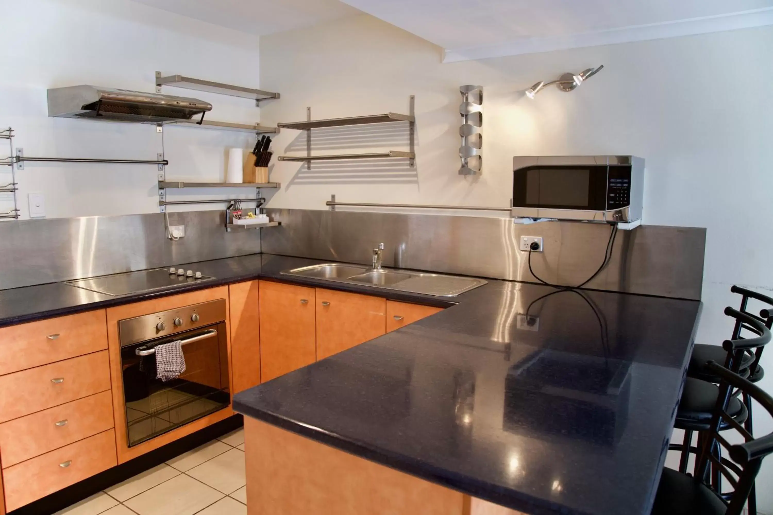 Kitchen or kitchenette, Kitchen/Kitchenette in Reef Gateway Apartments