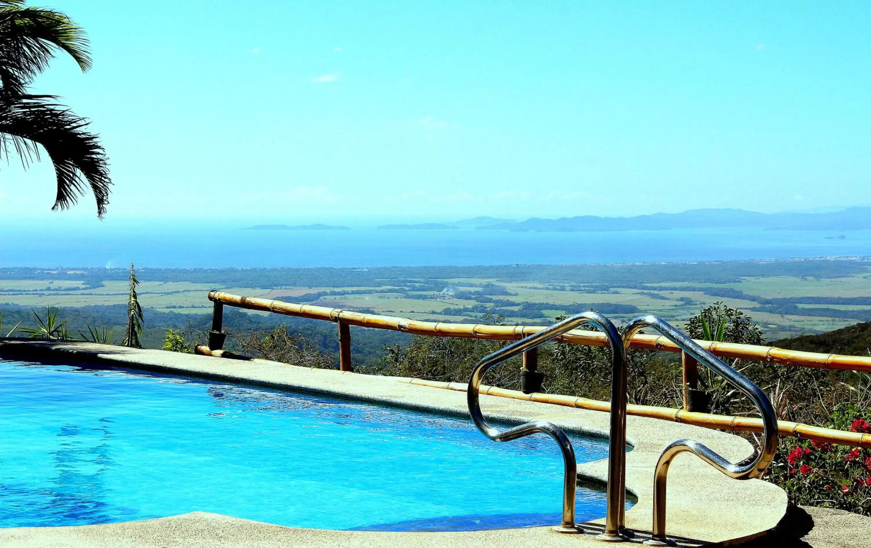 City view, Swimming Pool in El Mirador Glamping & Apartments & Woodhouse & Swimingpool