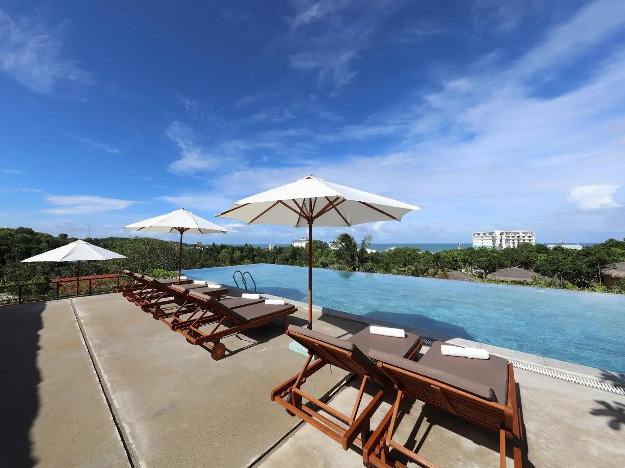 Balcony/Terrace, Swimming Pool in Lahana Resort Phu Quoc & Spa