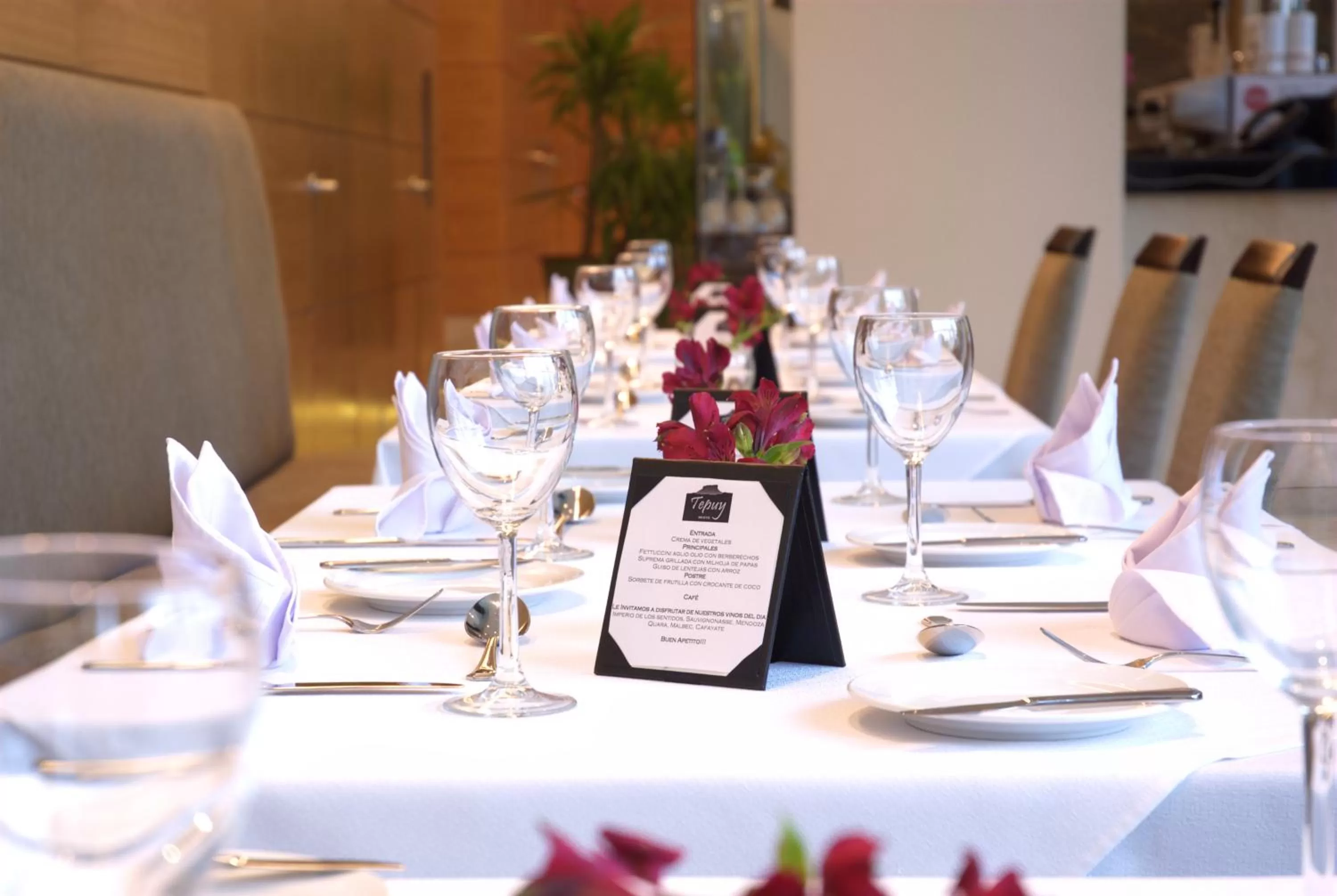 Restaurant/places to eat in Eurobuilding Hotel Boutique Buenos Aires