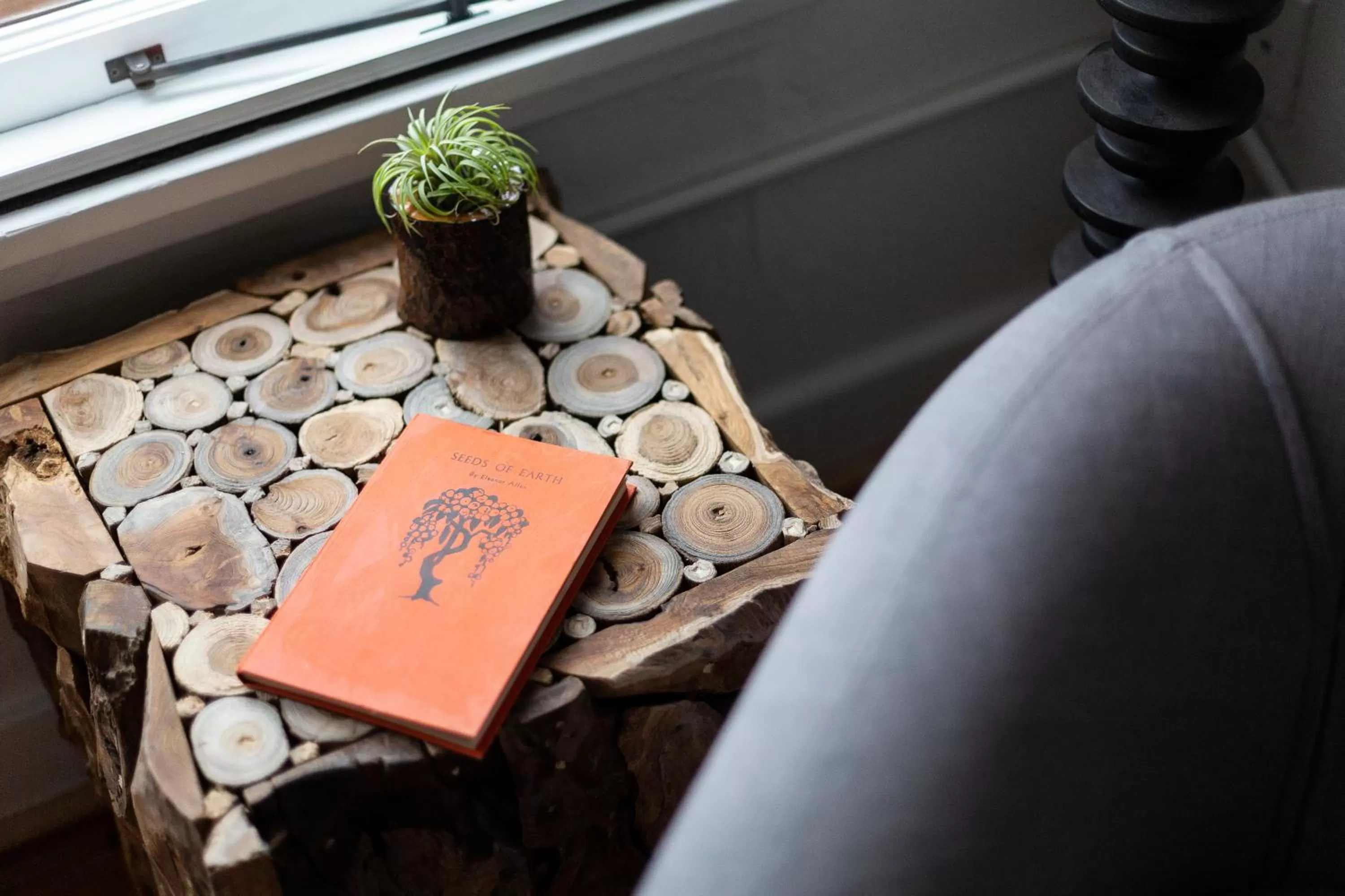 Decorative detail in SCP Redmond Hotel