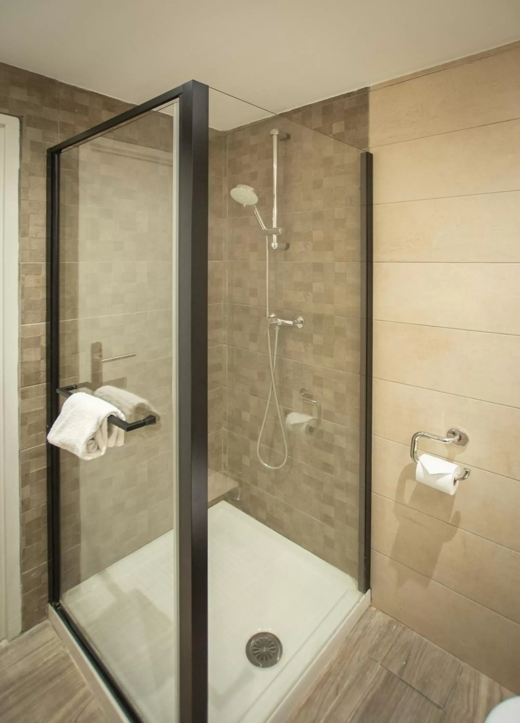 Shower, Bathroom in Hôtel Mont-Brison