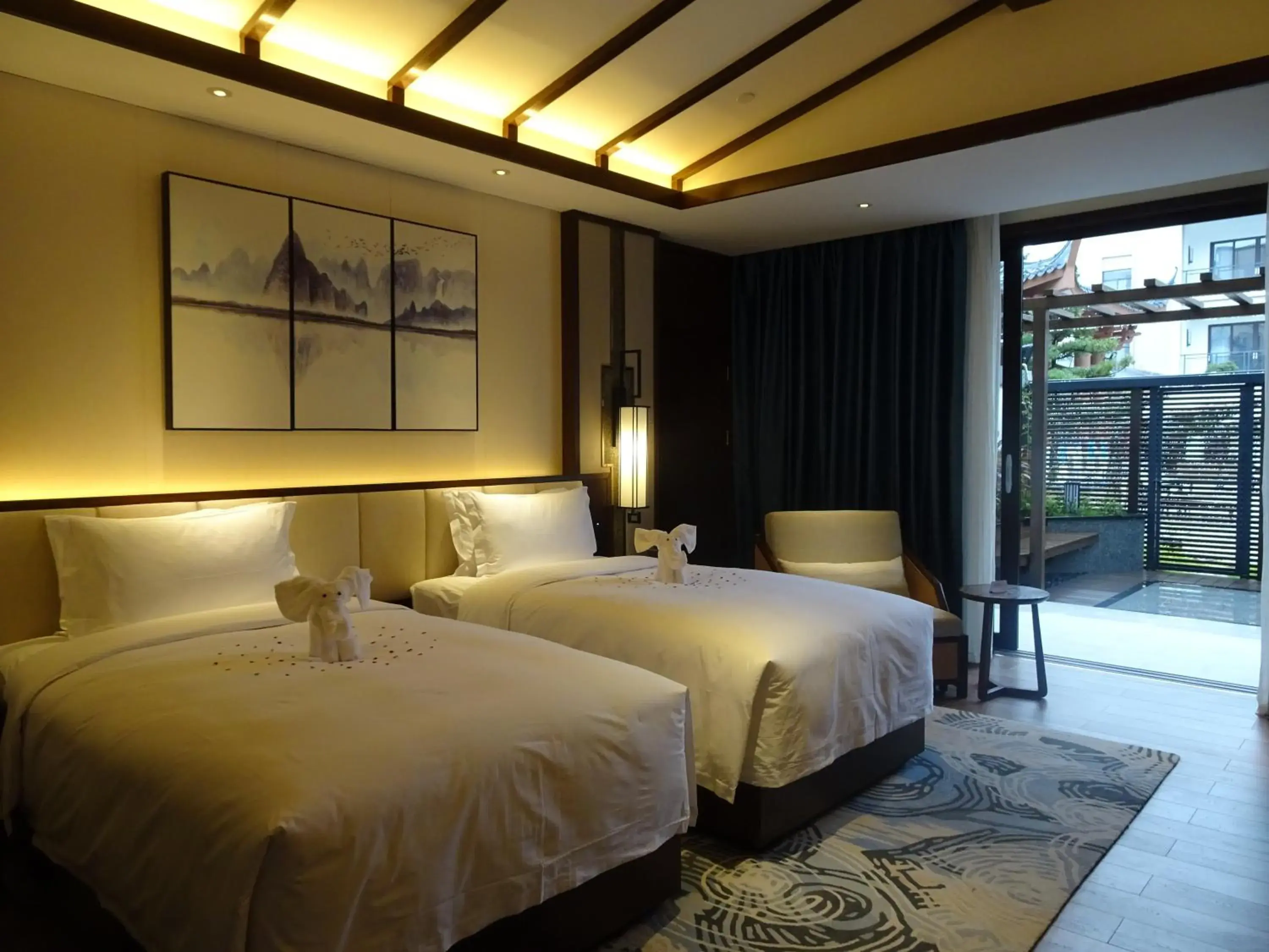 Bed in Wyndham Guilin Pingle