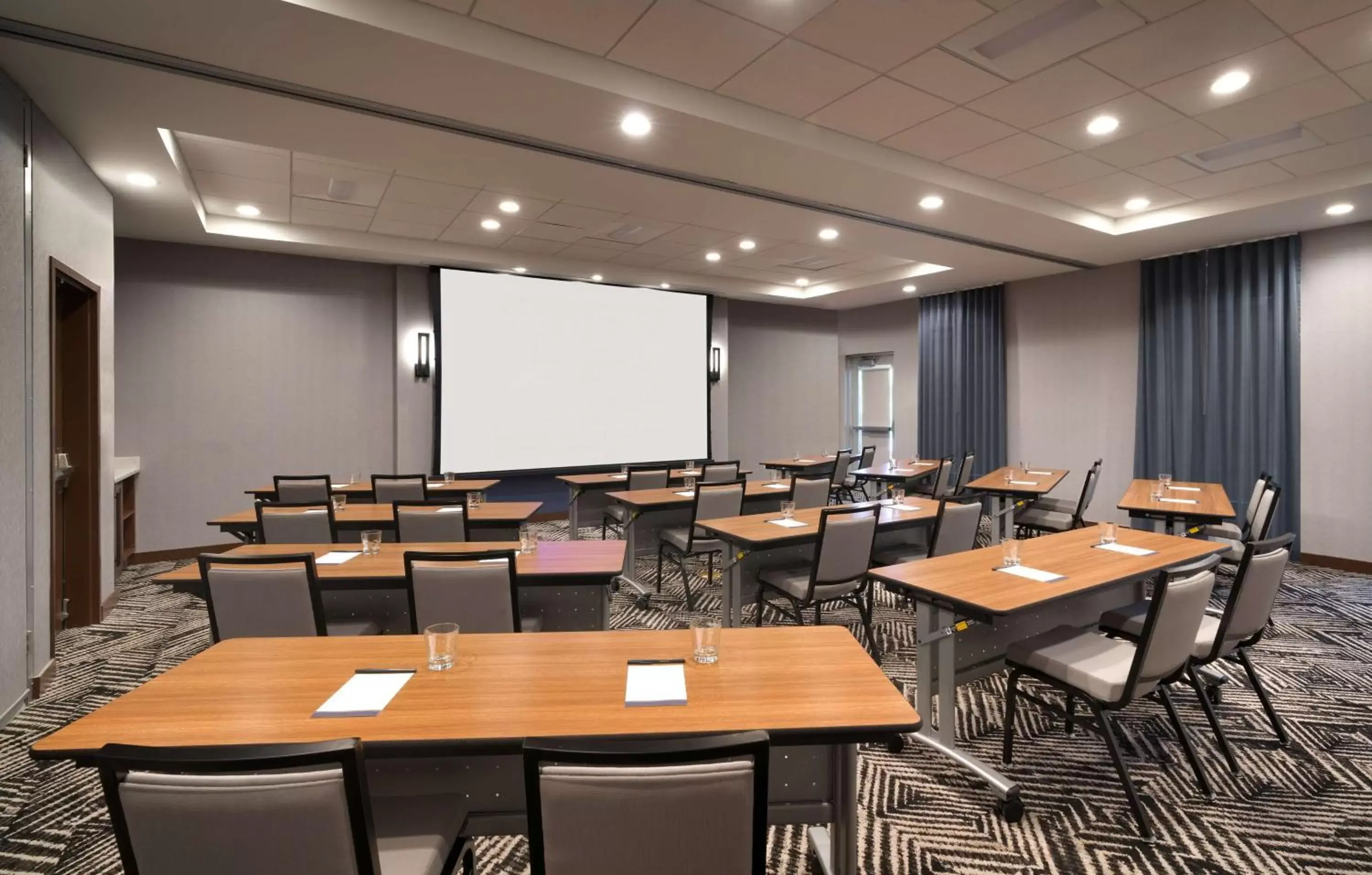 Meeting/conference room in Hyatt Place Fayetteville/Springdale