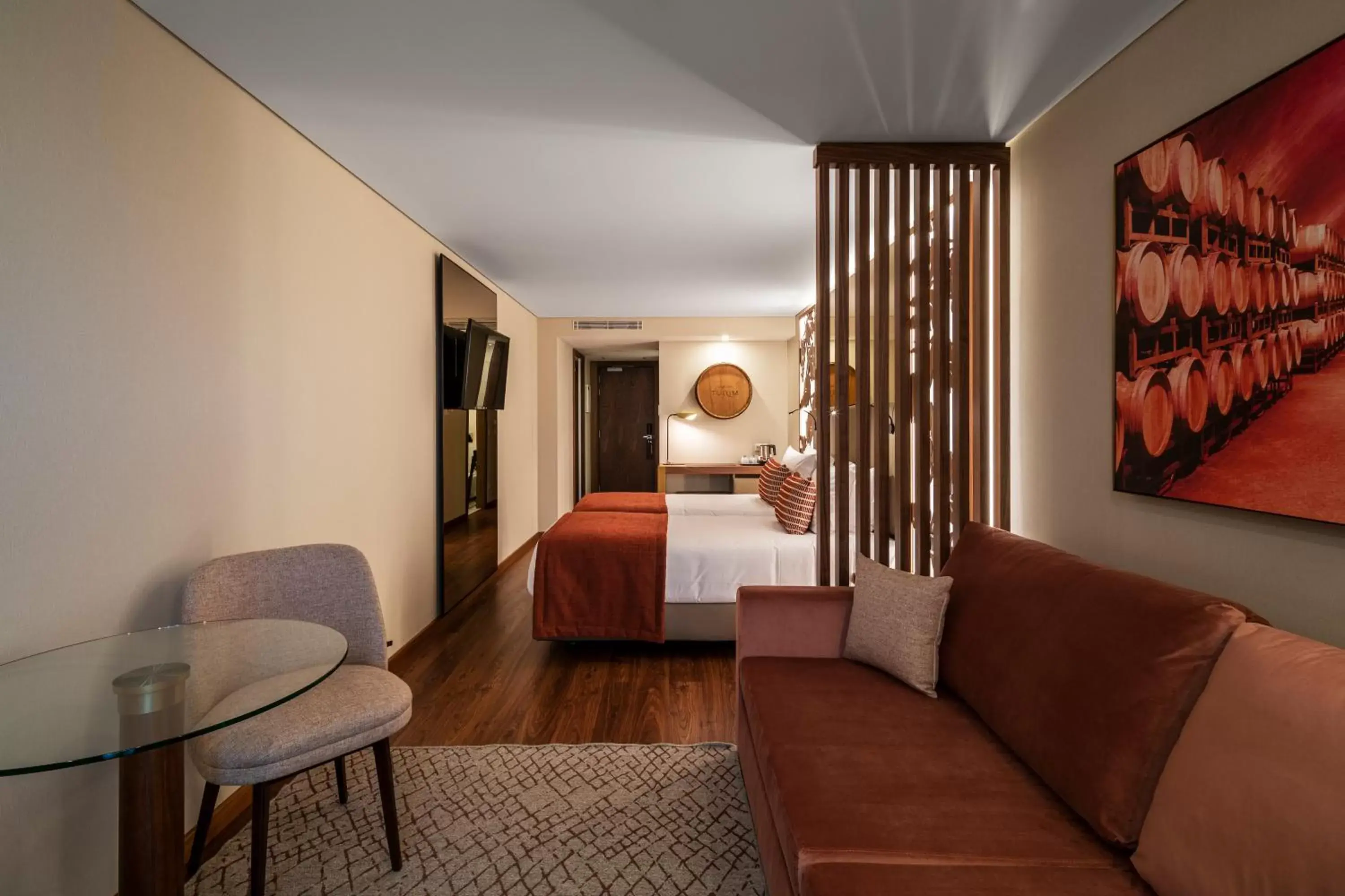 Bedroom, Seating Area in TURIM Oporto Hotel