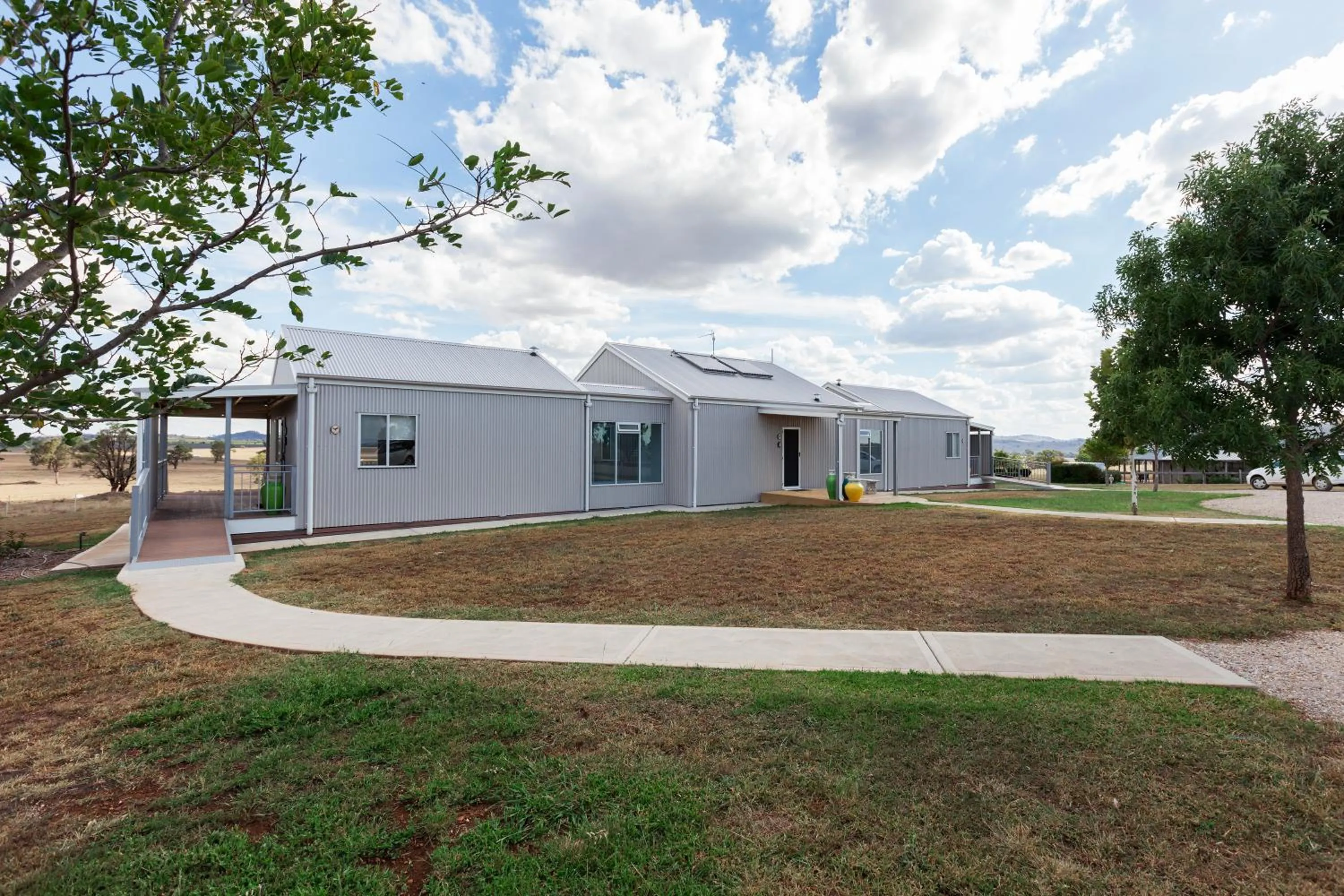 Facade/entrance in Owl Head Lodge