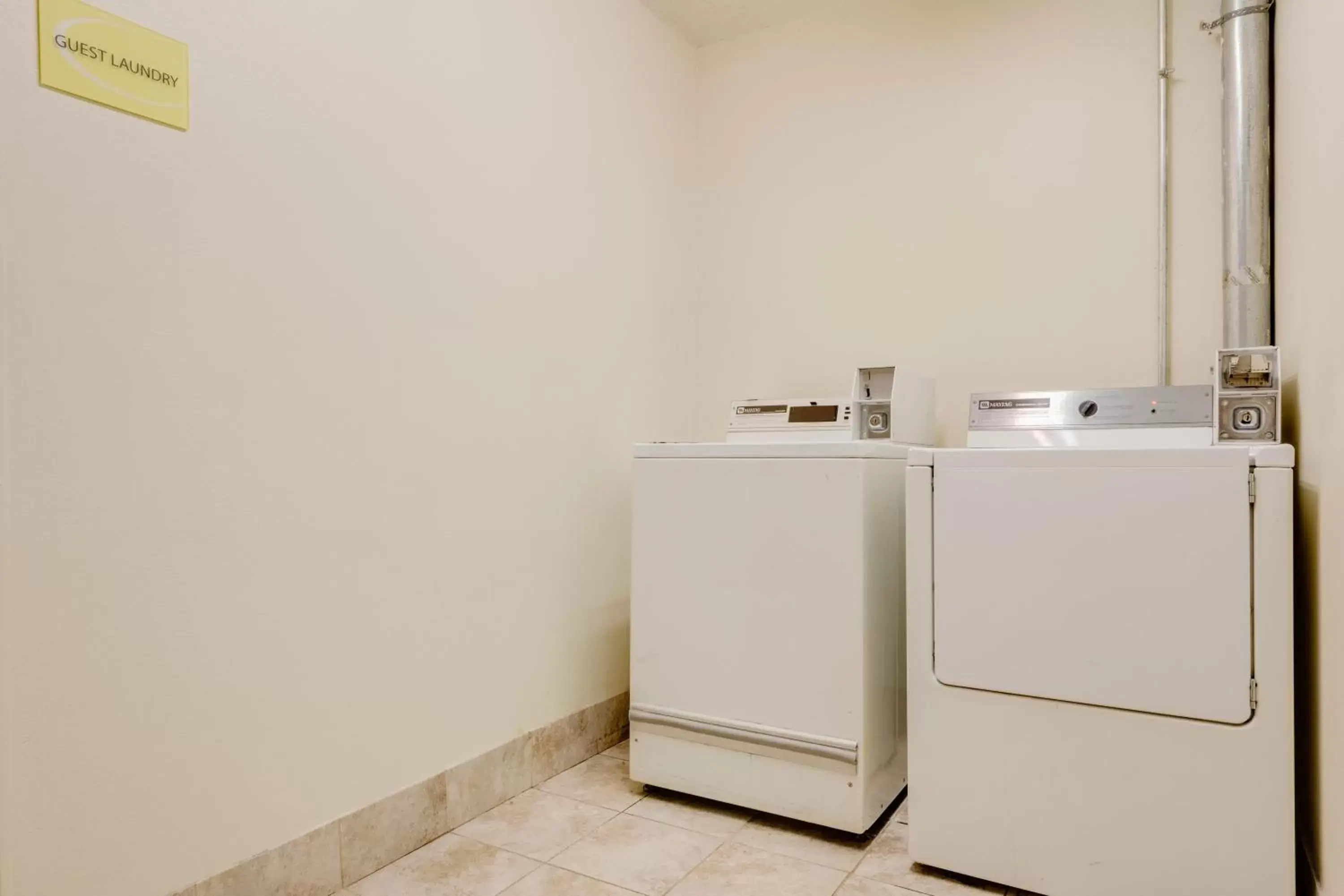 Area and facilities, Bathroom in Super 8 by Wyndham Allentown