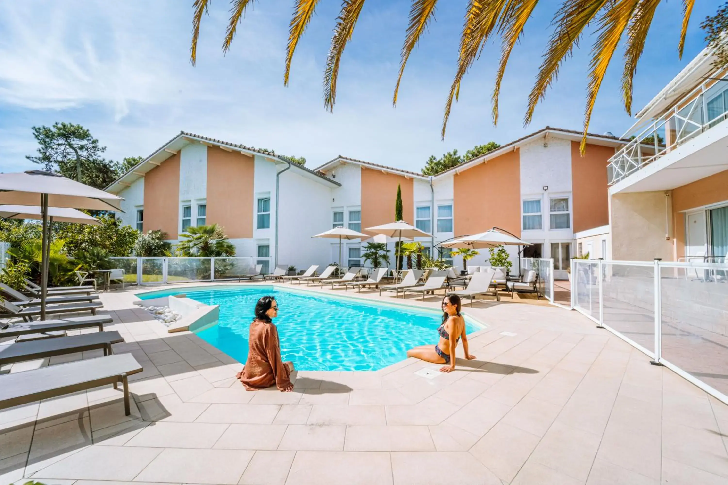 Property building in Hôtel Restaurant La Forestière Property building in Hôtel Restaurant La Forestière