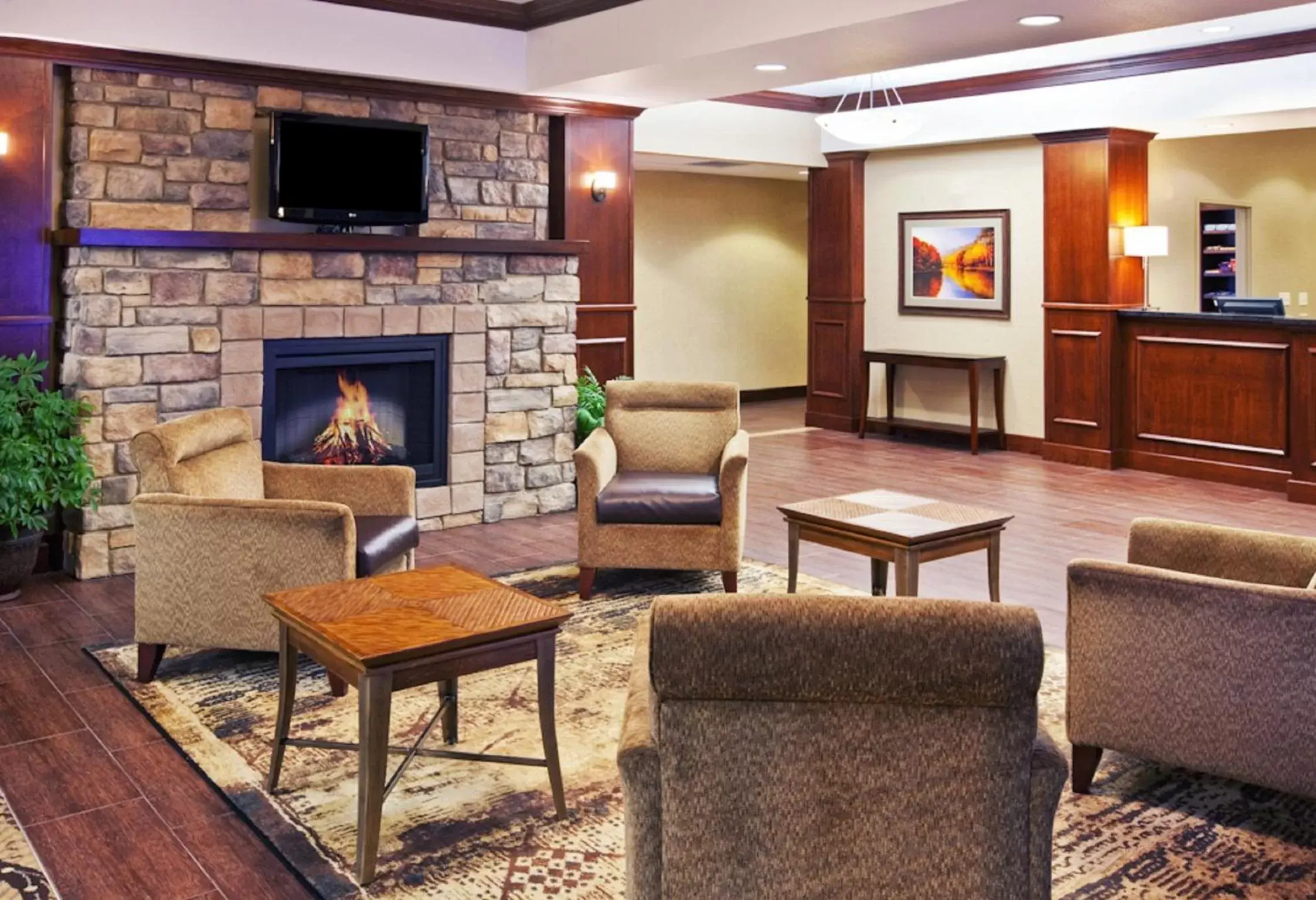 Lobby or reception in Holiday Inn Express & Suites Sioux Falls Southwest, an IHG Hotel