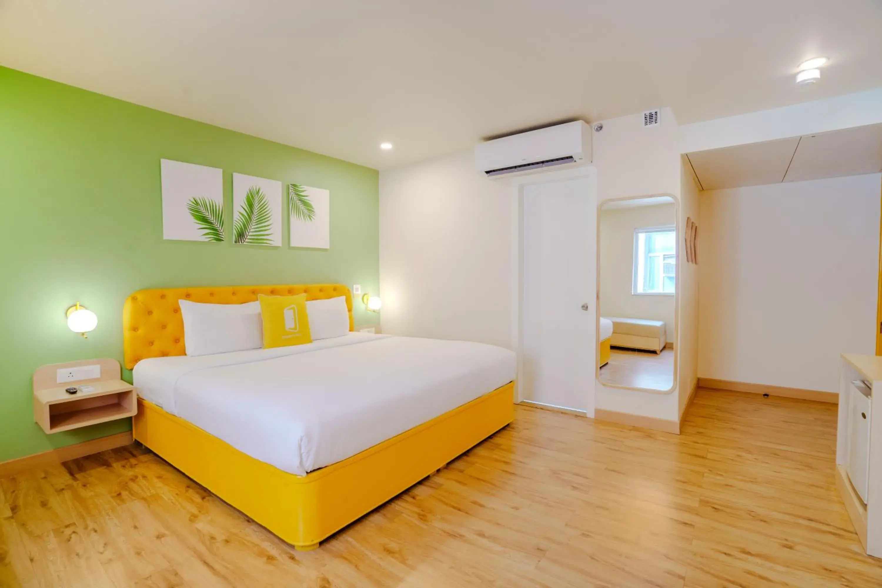 Bedroom, Bed in Bloom Hotel - Karol Bagh Bedroom, Bed in Bloom Hotel - Karol Bagh