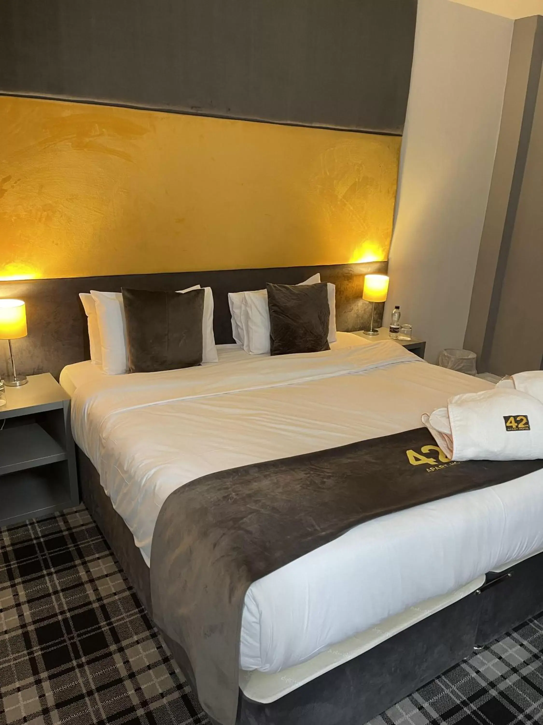 Superior Double Room in 42 Apart-Hotel Superior Double Room in 42 Apart-Hotel