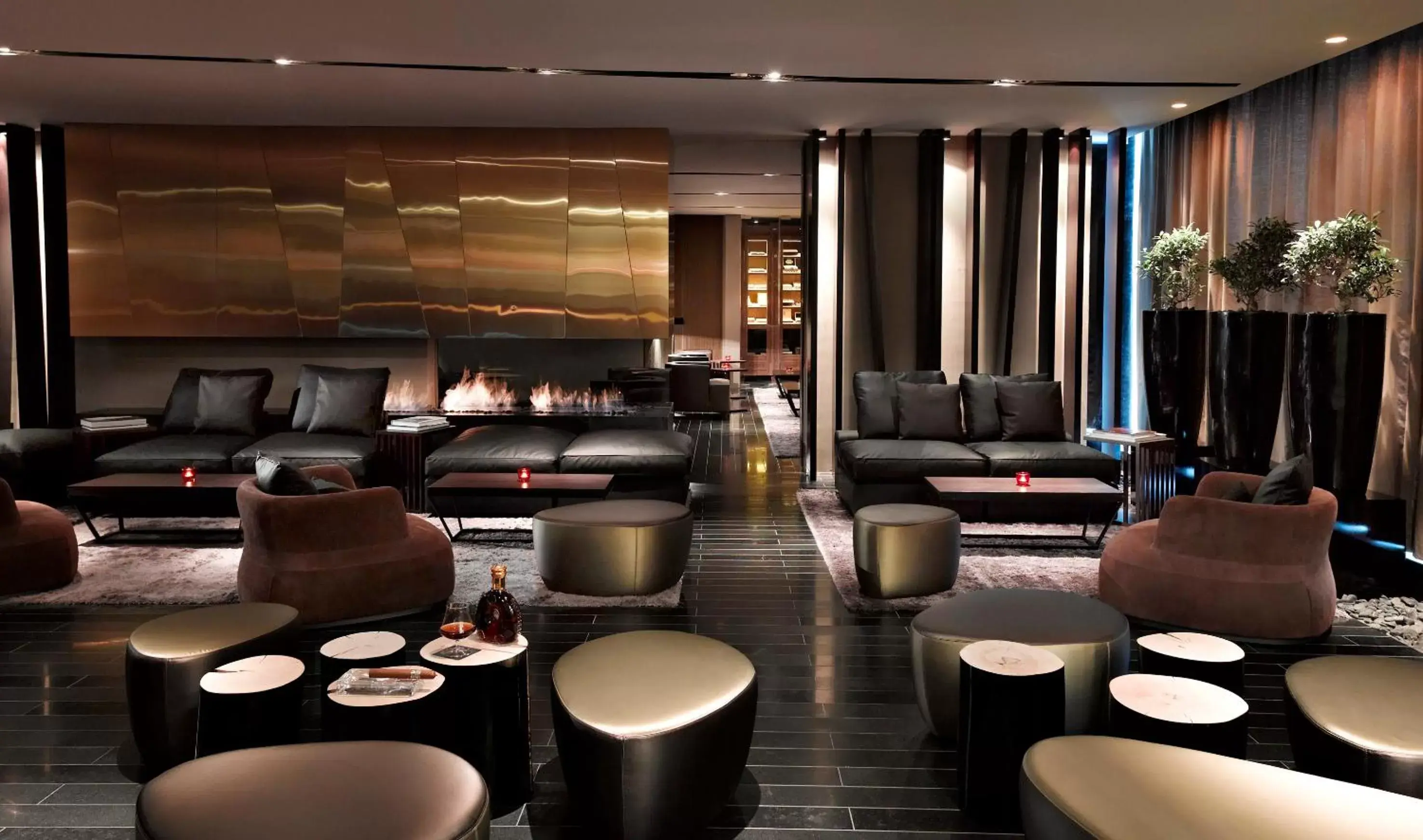 Lounge or bar, Restaurant/Places to Eat in The Canvas Dubai - MGallery Hotel Collection