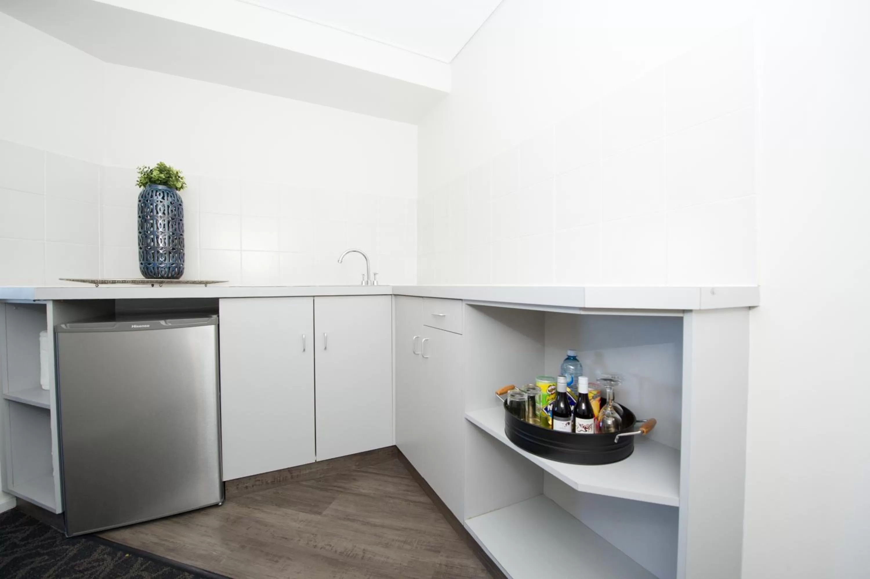 Kitchen or kitchenette in The Lord Forrest Hotel