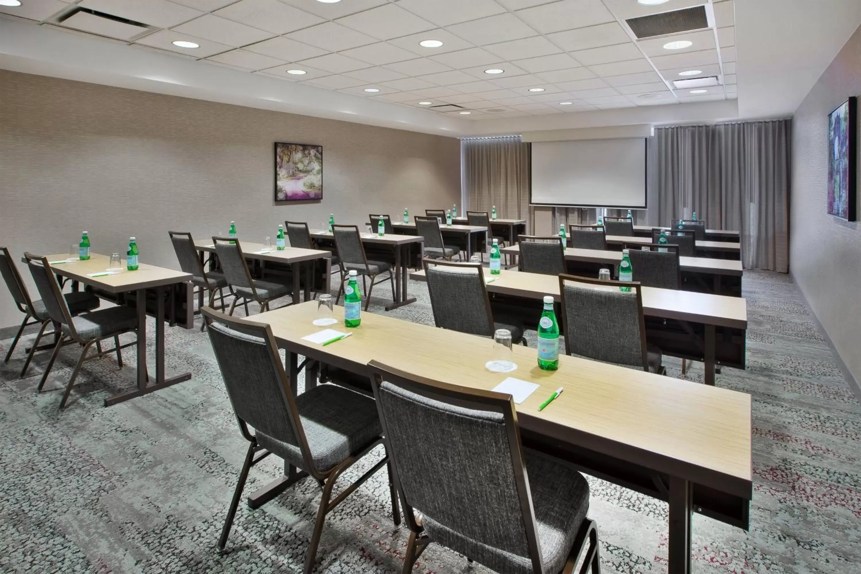 Meeting/conference room in Courtyard by Marriott Somerset