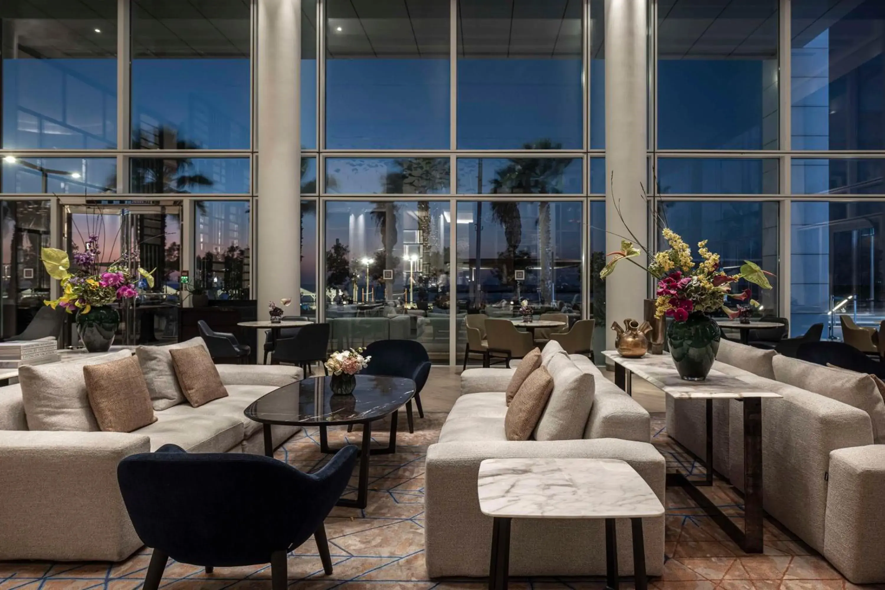 Lounge or bar in The David Kempinski Tel Aviv